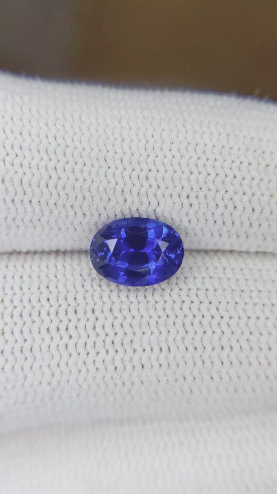 1.98 Ct. Blue Sapphire from Ceylon (Sri Lanka) Size Video