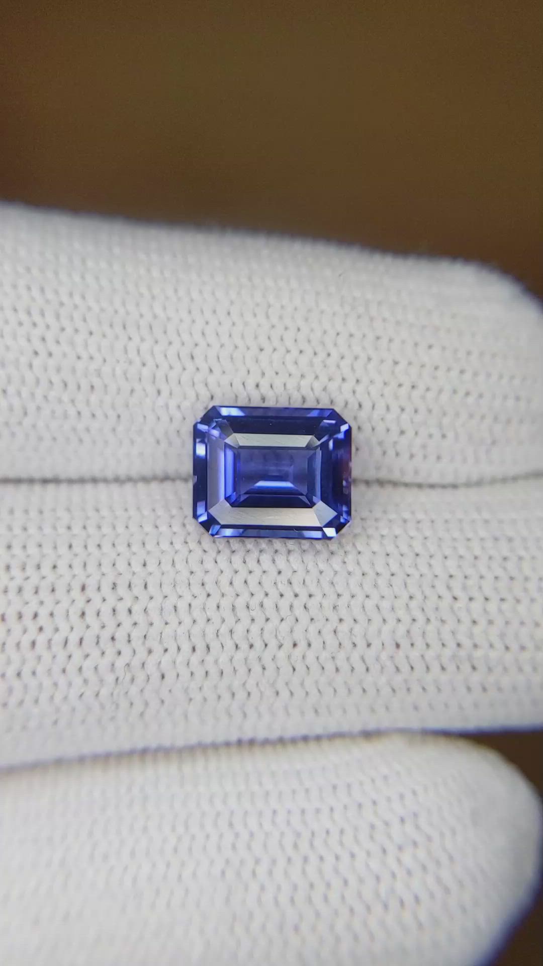 3.07 Ct. Blue Sapphire from Ceylon (Sri Lanka) Size Video