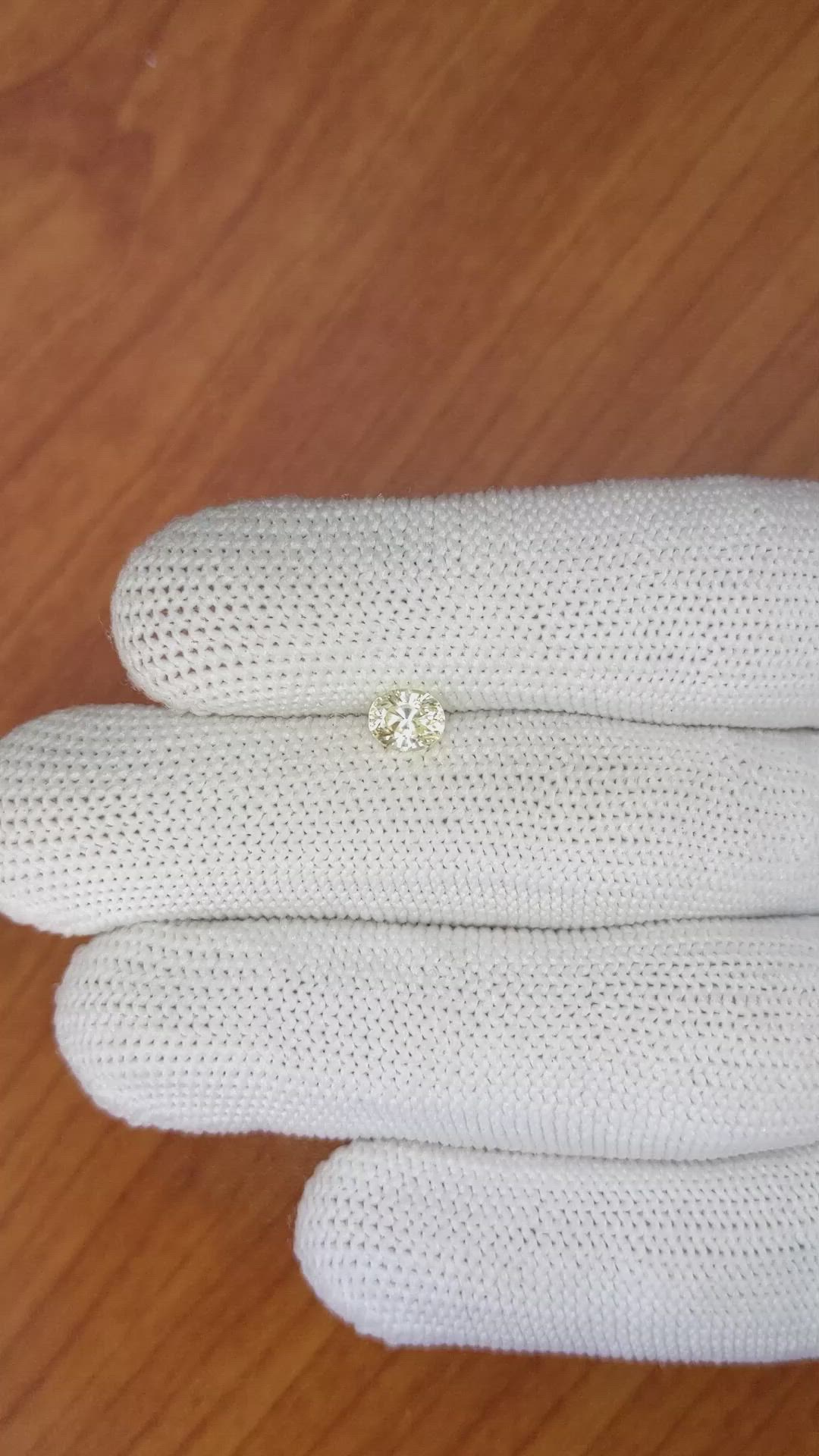 0.81 Ct. Yellow Sapphire from Ceylon (Sri Lanka) Size Video