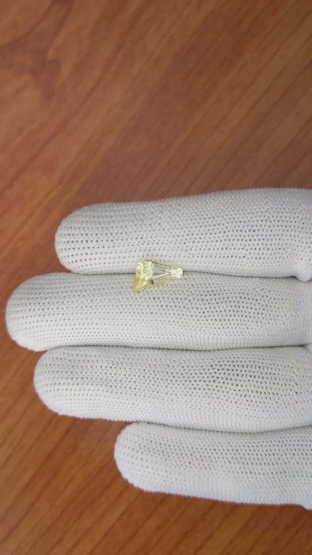 1.95 Ct. Yellow Sapphire from Ceylon (Sri Lanka) Size Video