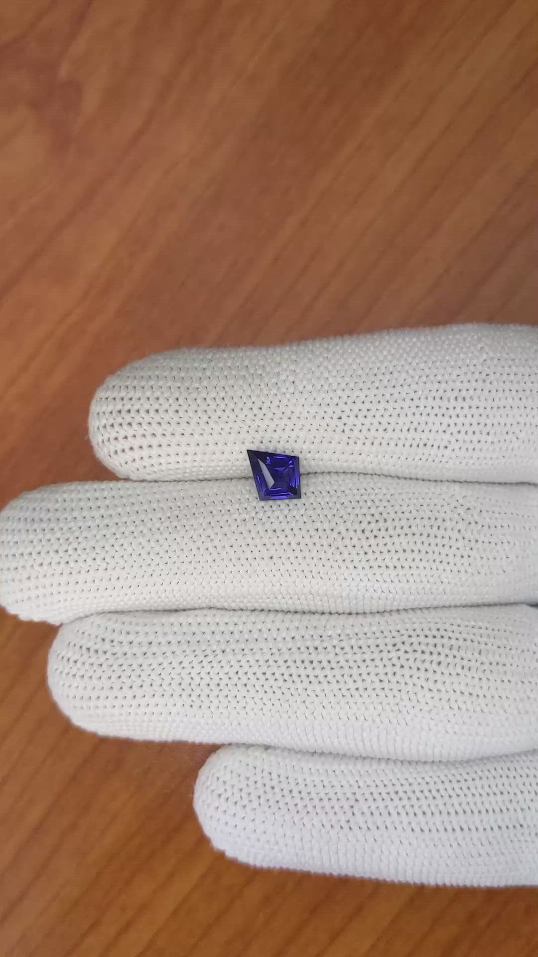 1.09 Ct. Color Change Sapphire from Ceylon (Sri Lanka) Size Video