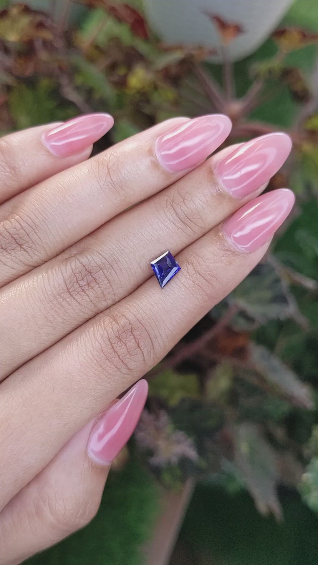 1.09 Ct. Color Change Sapphire from Ceylon (Sri Lanka) Size Video