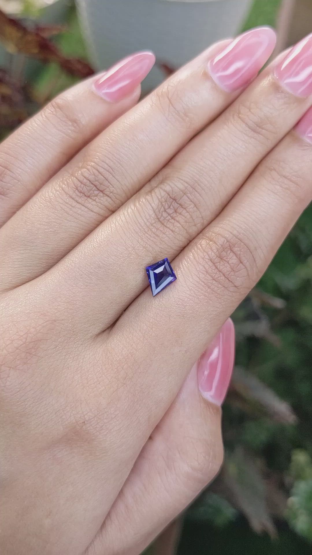1.09 Ct. Color Change Sapphire from Ceylon (Sri Lanka) Size Video