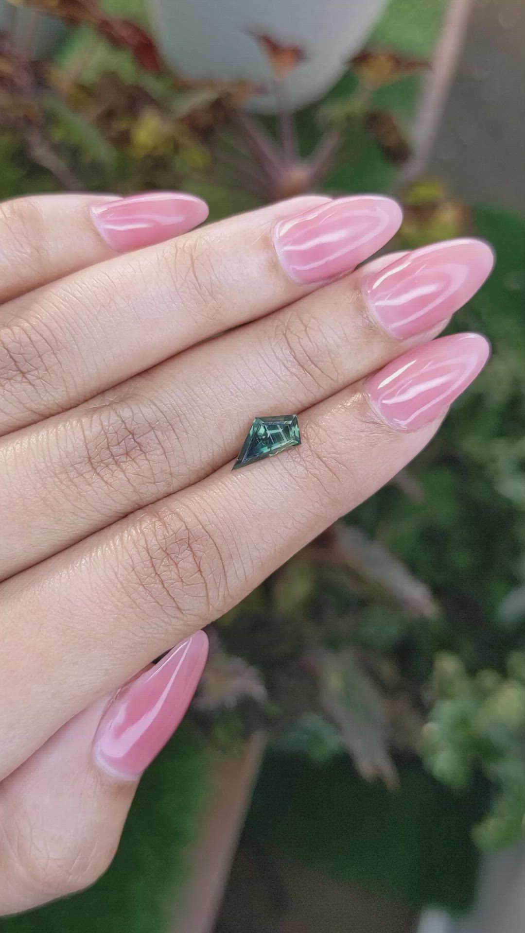 1.28 Ct. Green Sapphire from Ceylon (Sri Lanka) Size Video