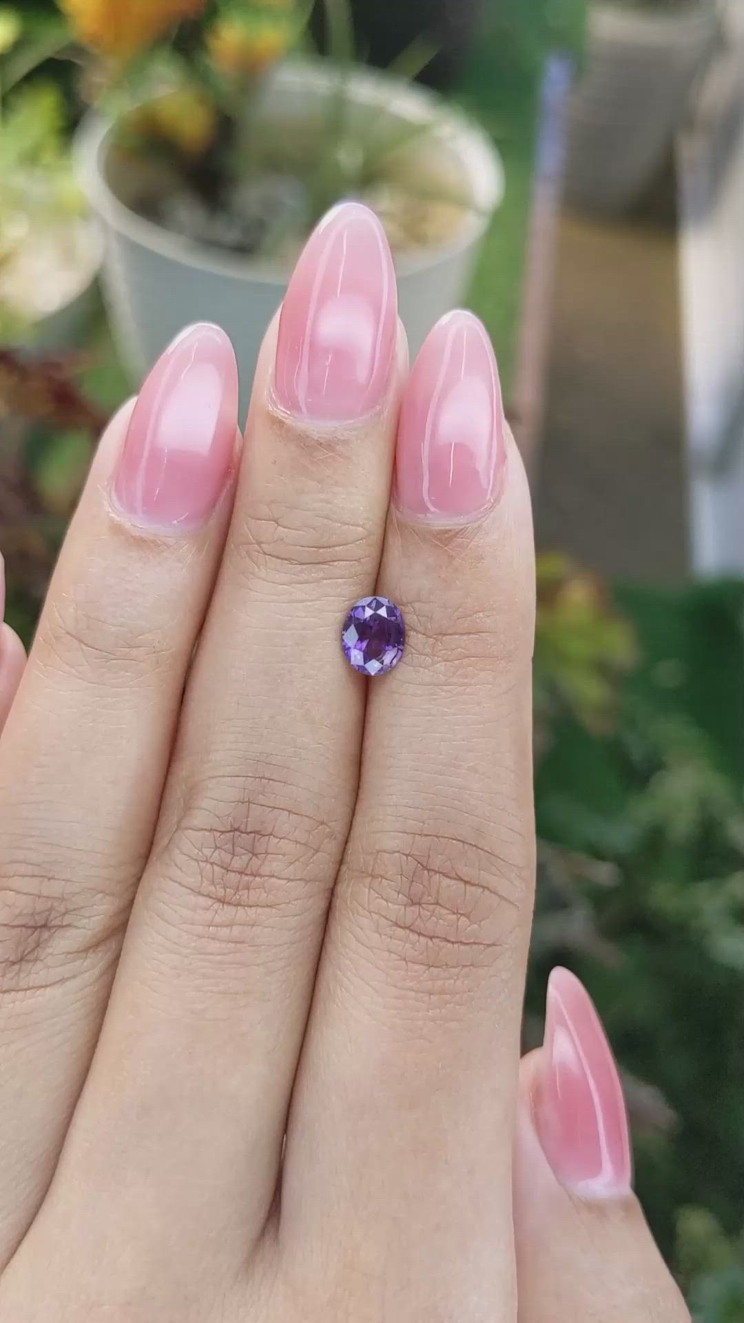 0.90 Ct. Pinkish Purple Sapphire from Ceylon (Sri Lanka) Size Video