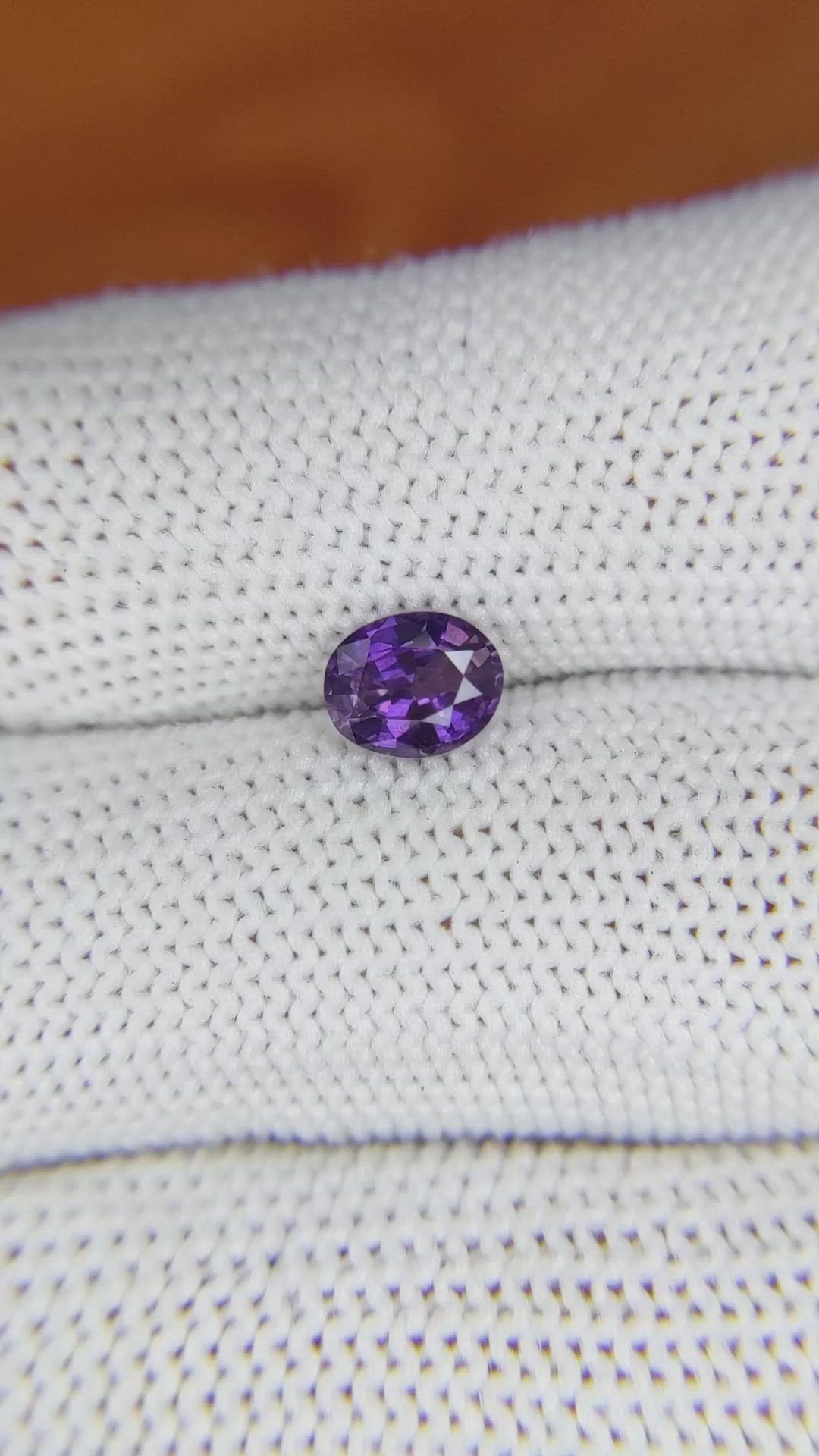0.90 Ct. Pinkish Purple Sapphire from Ceylon (Sri Lanka) Size Video