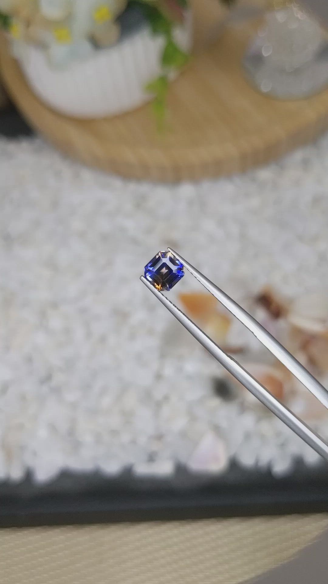 1.27 Ct. Bi Color Sapphire from Ceylon (Sri Lanka) Size Video