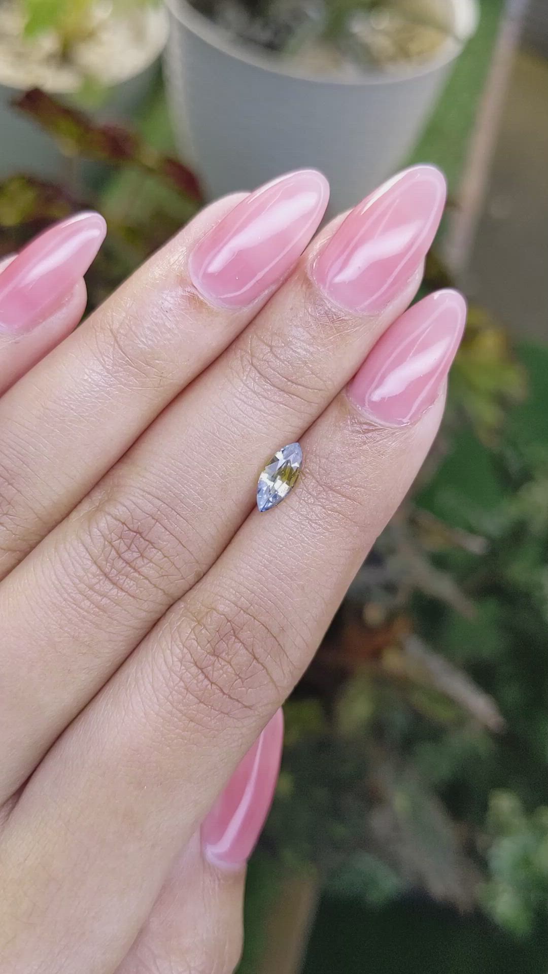 0.80 Ct. Bi Color Sapphire from Ceylon (Sri Lanka) Size Video