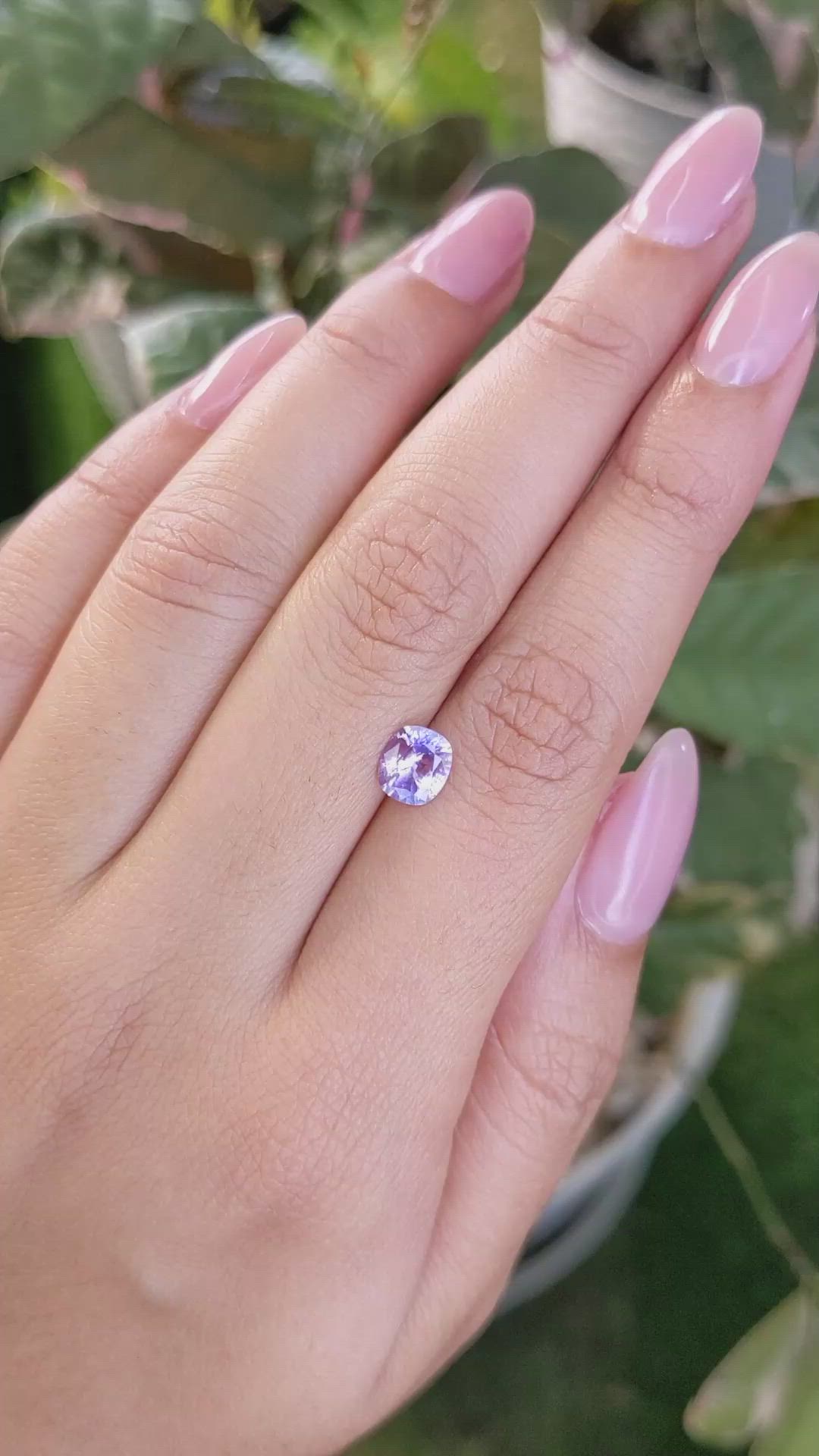 1.15 Ct. Pinkish Purple Sapphire from Ceylon (Sri Lanka) Size Video