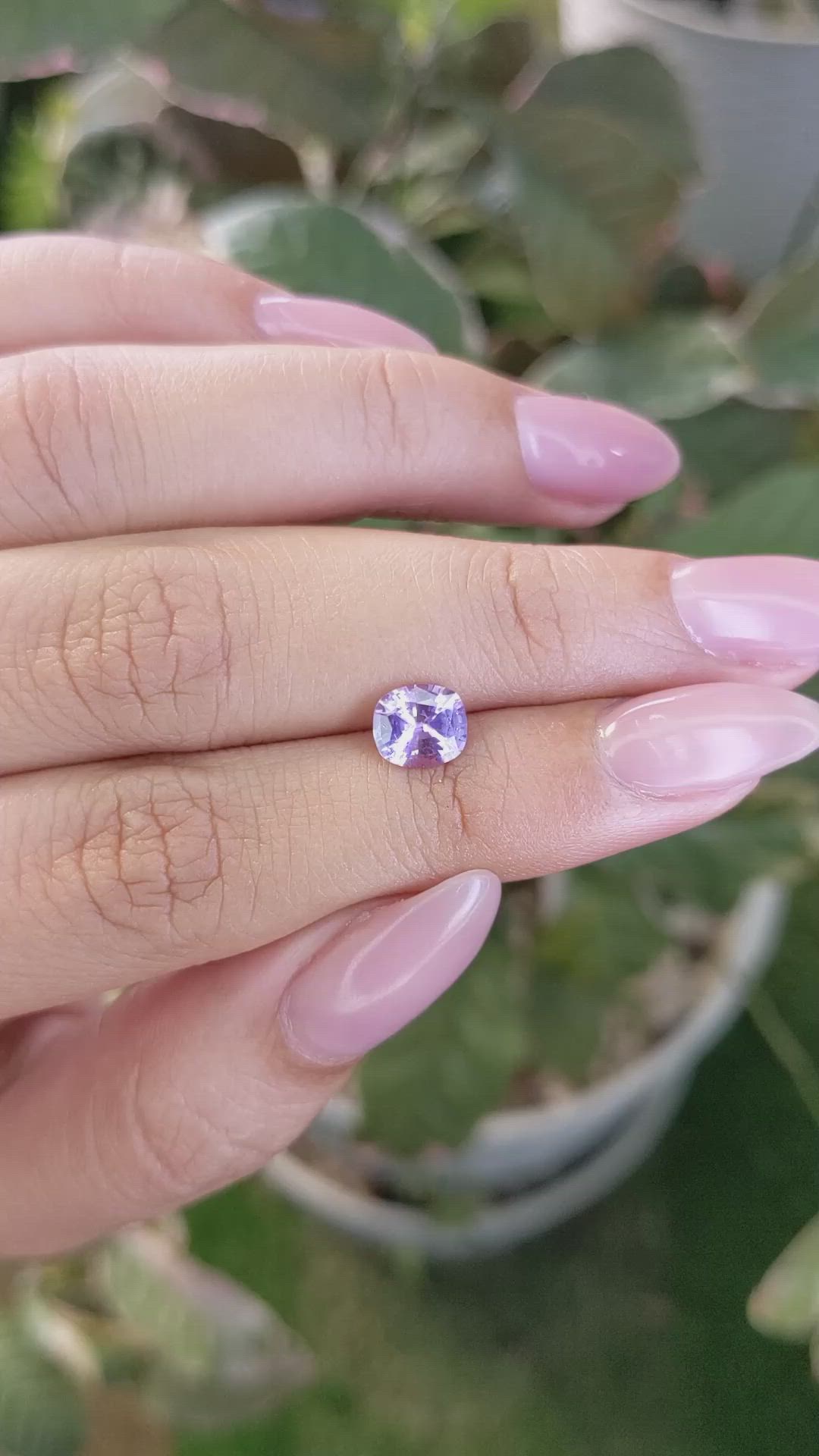 1.15 Ct. Pinkish Purple Sapphire from Ceylon (Sri Lanka) Size Video