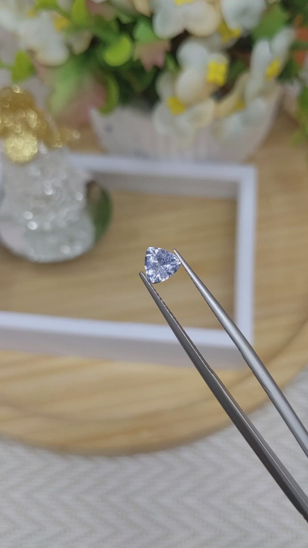 0.81 Ct. Blue Sapphire from Ceylon (Sri Lanka) Size Video