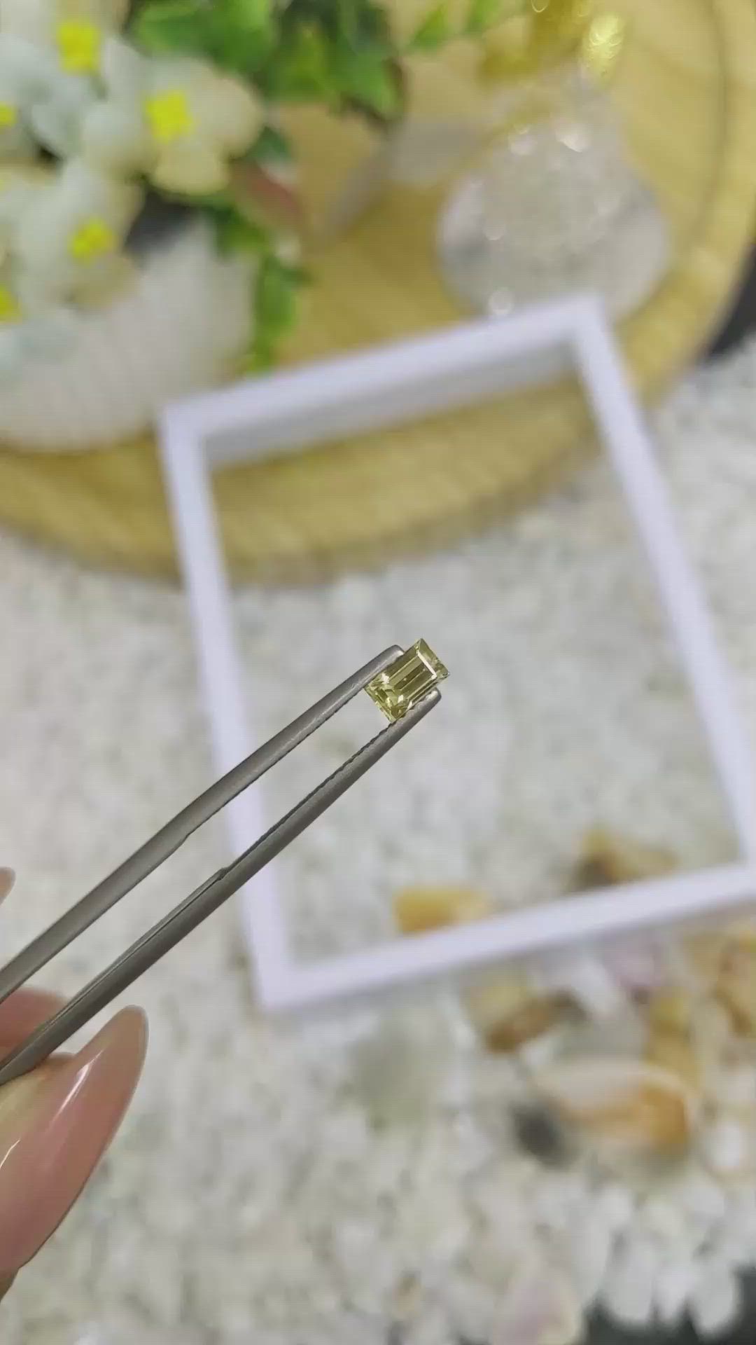 0.67 Ct. Yellow Sapphire from Ceylon (Sri Lanka) Size Video
