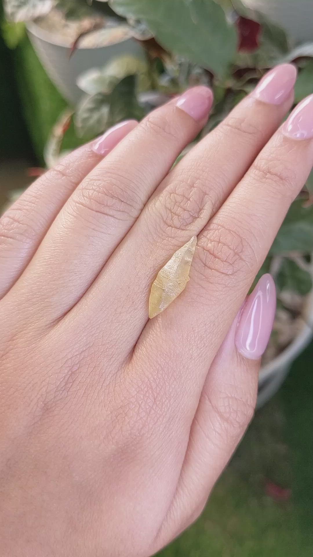 6.59 Ct. Yellow Sapphire Crystal from Ceylon (Sri Lanka) Size Video