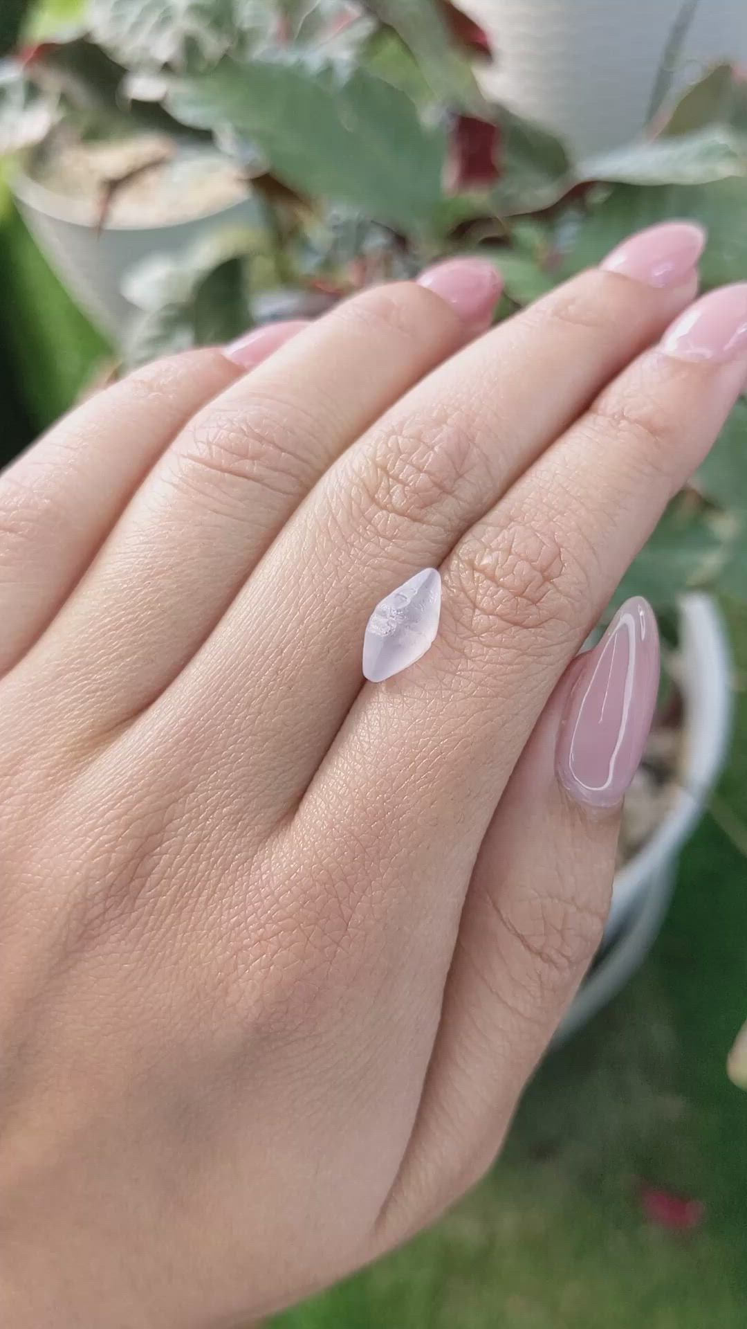 3.03 Ct. Purple Rough Sapphire from Ceylon (Sri Lanka) Size Video