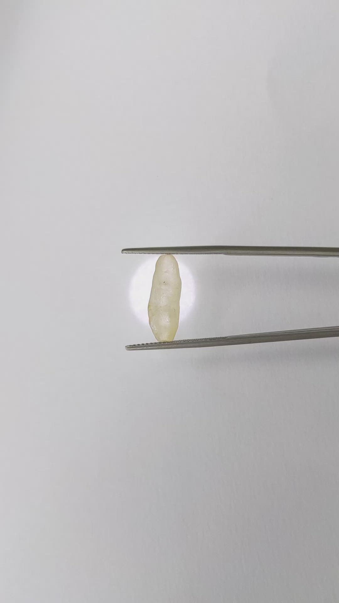 5.95 Ct. Yellow Sapphire Crystal from Ceylon (Sri Lanka) Size Video