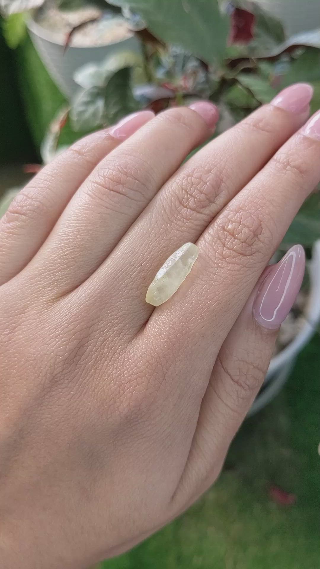 5.95 Ct. Yellow Sapphire Crystal from Ceylon (Sri Lanka) Size Video