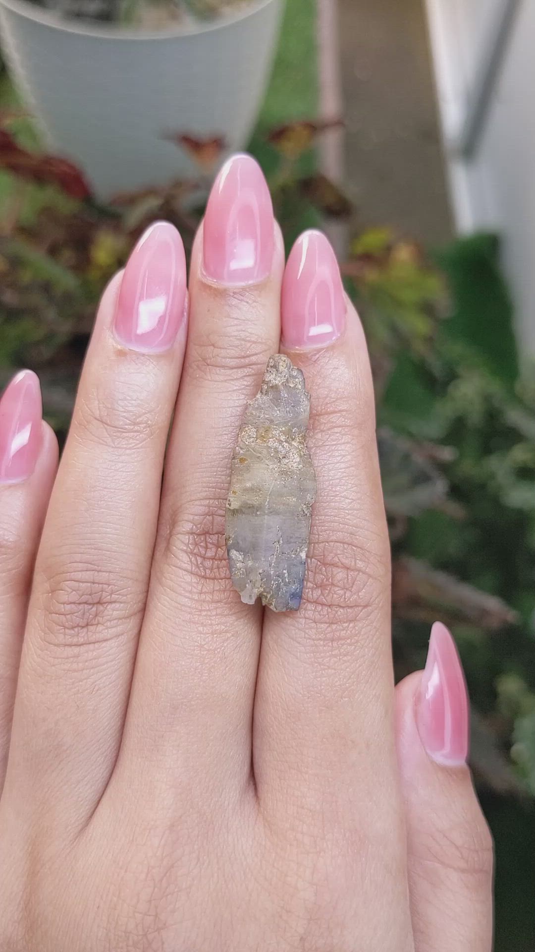 31.39 Ct. Blue Rough Sapphire Crystal from Ceylon (Sri Lanka) Size Video