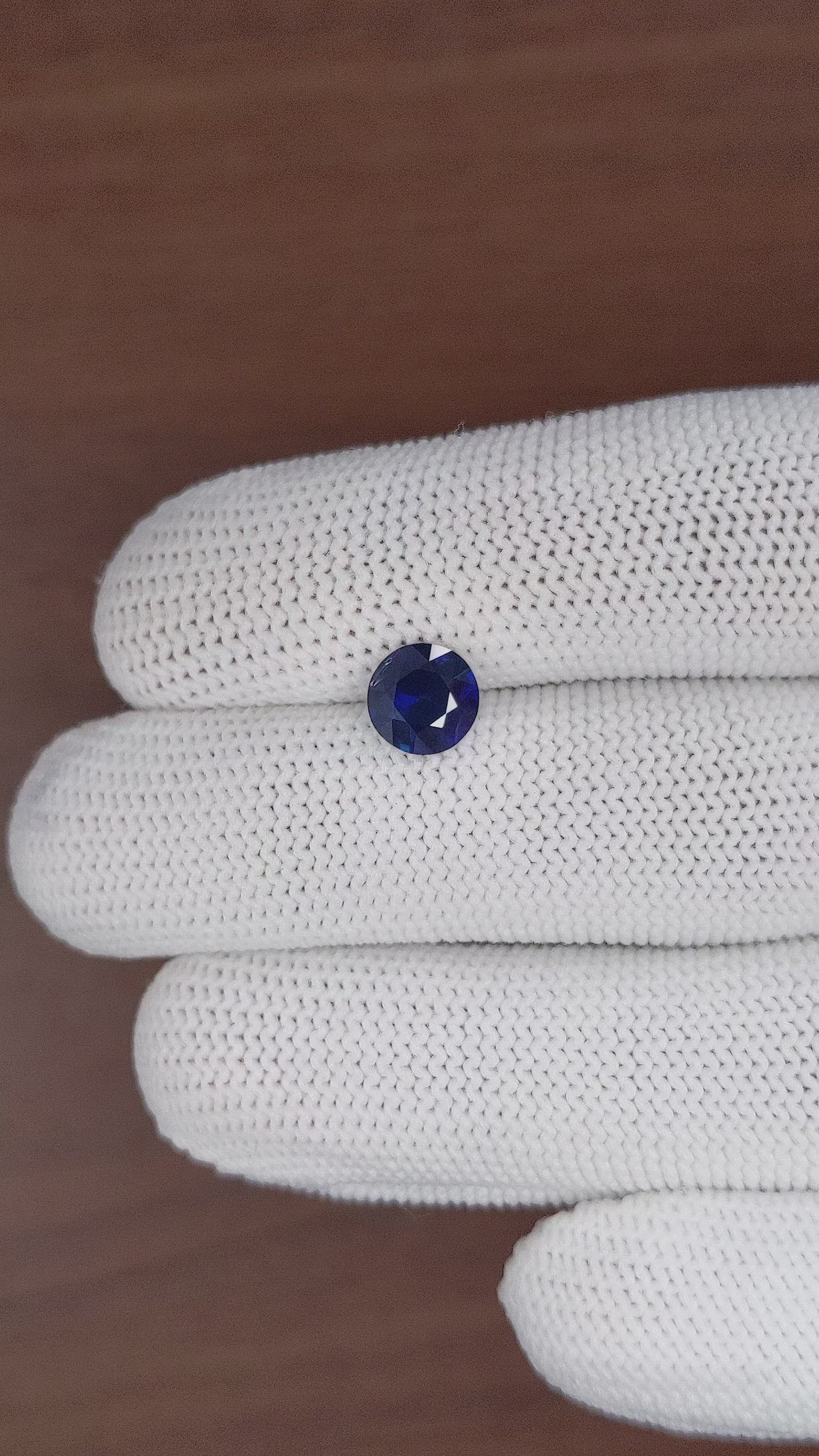 1.61 Ct. Blue Sapphire from Ceylon (Sri Lanka) Size Video