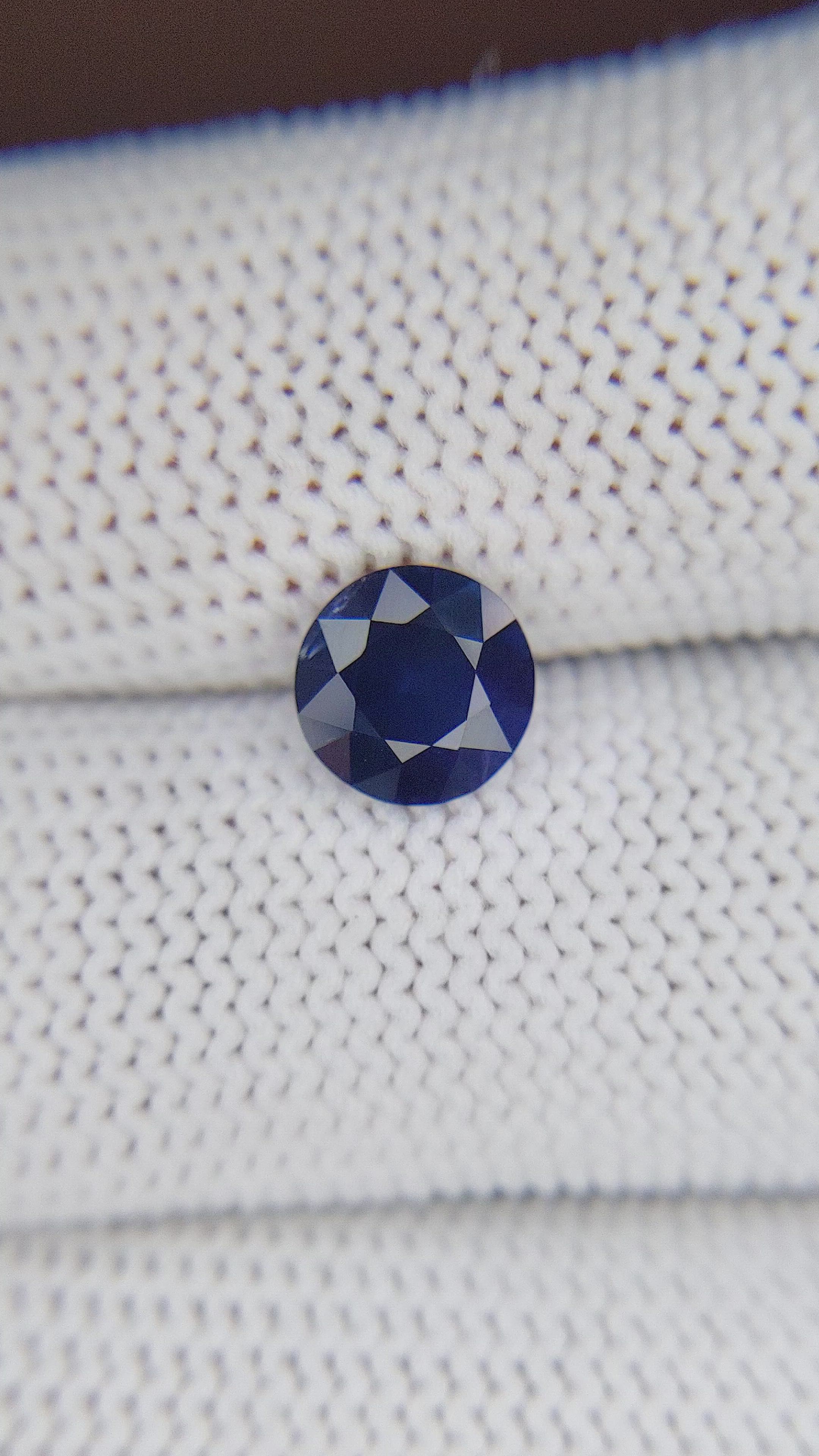 1.61 Ct. Blue Sapphire from Ceylon (Sri Lanka) Size Video