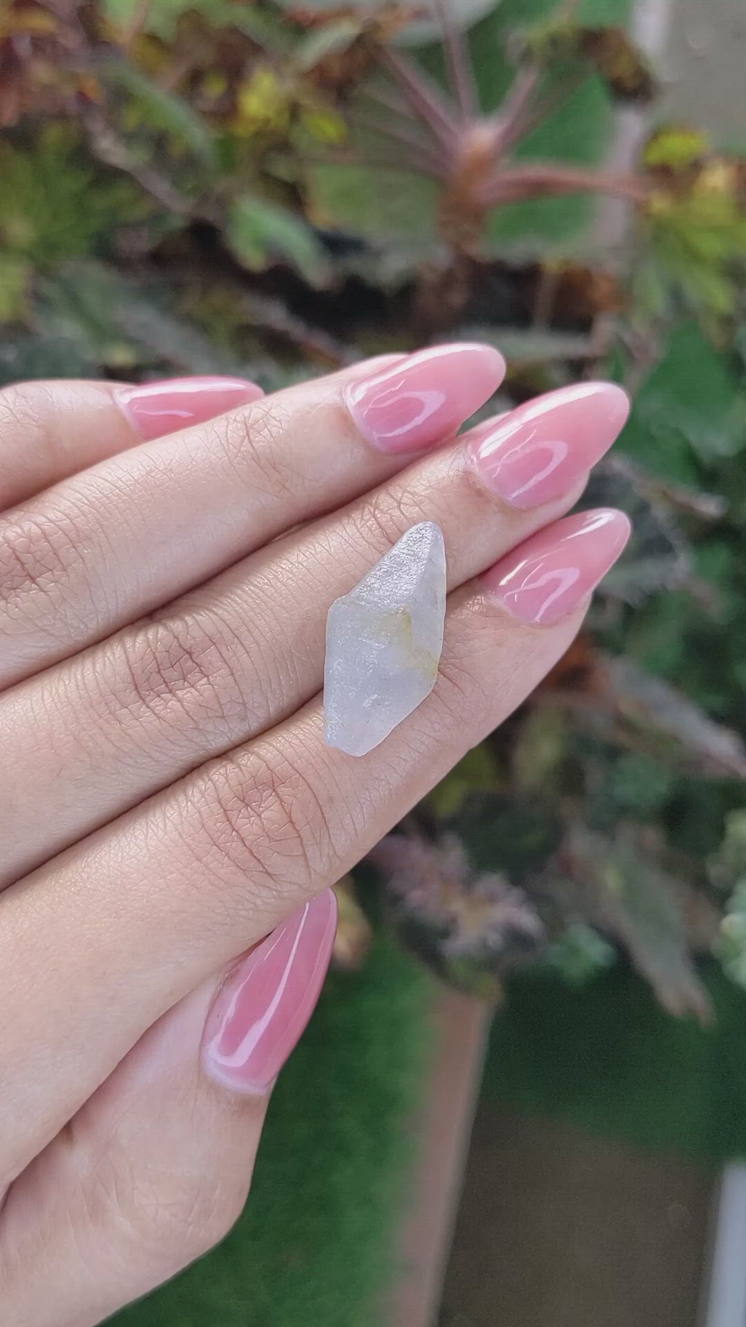 16.84 Ct. Blue Rough Sapphire Crystal from Ceylon (Sri Lanka) Size Video