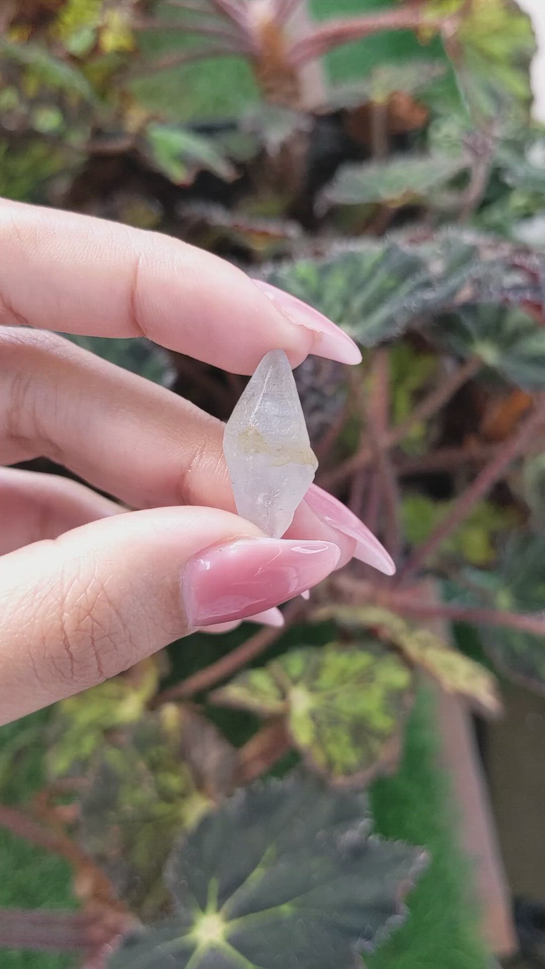 16.84 Ct. Blue Rough Sapphire Crystal from Ceylon (Sri Lanka) Size Video