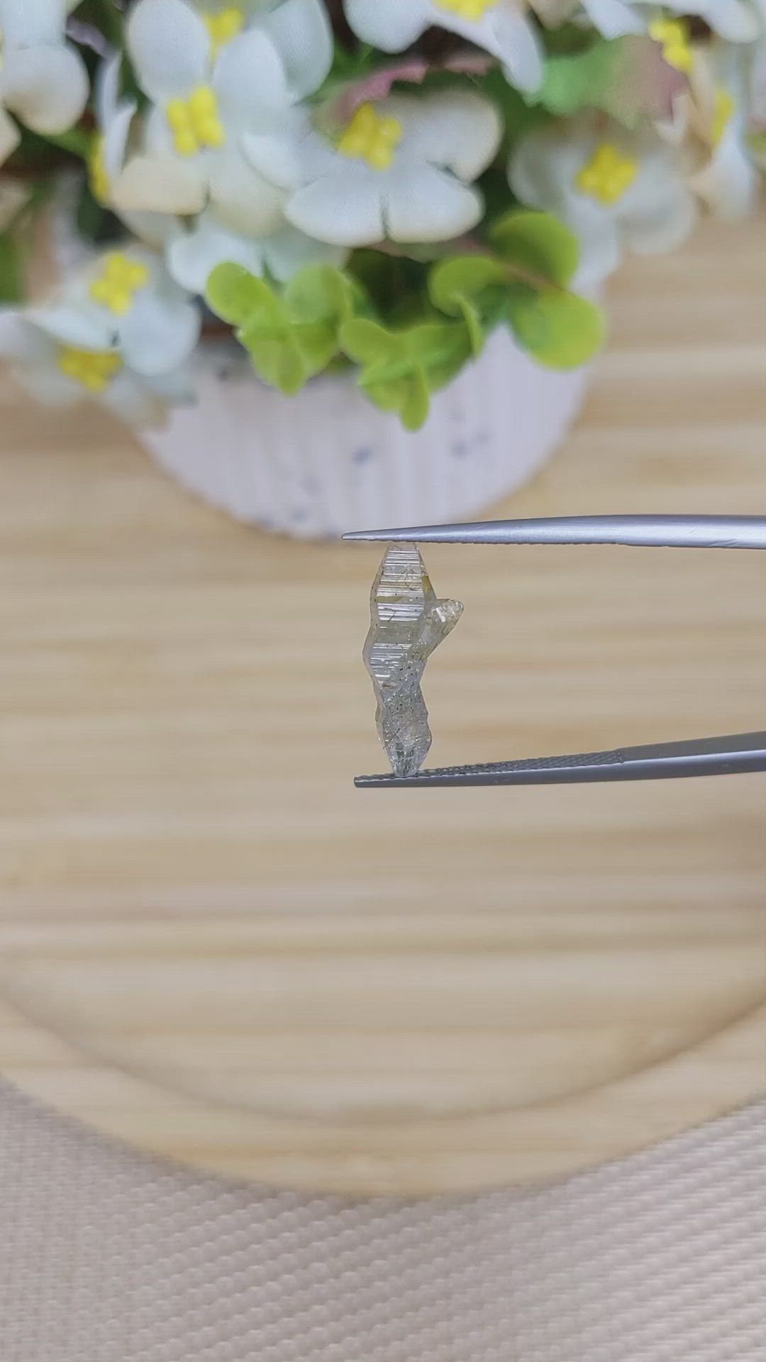 3.08 Ct. Blue Rough Sapphire Crystal from Ceylon (Sri Lanka) Size Video