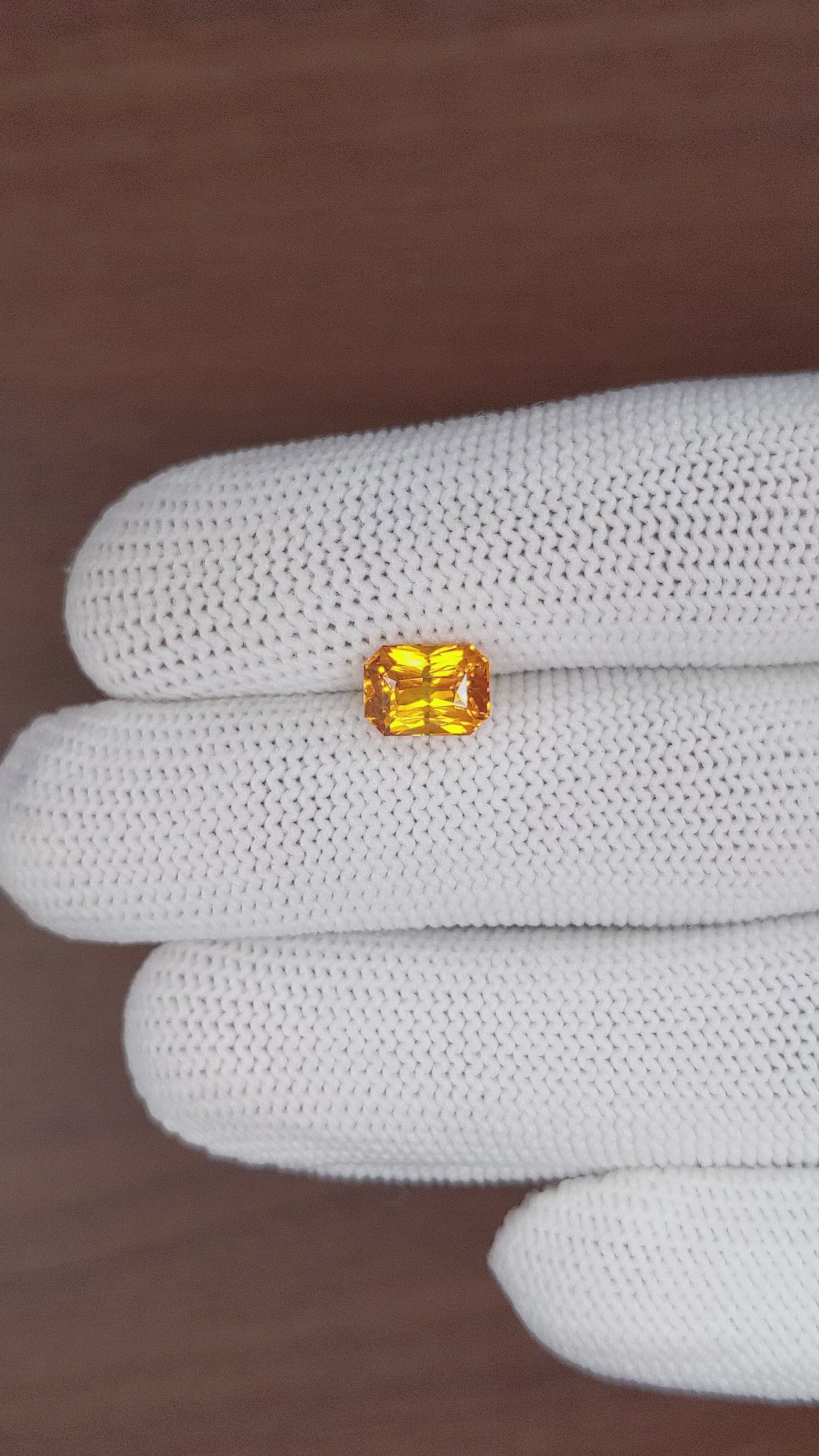 2.37 Ct. Yellowish Orange Sapphire from Ceylon (Sri Lanka) Size Video