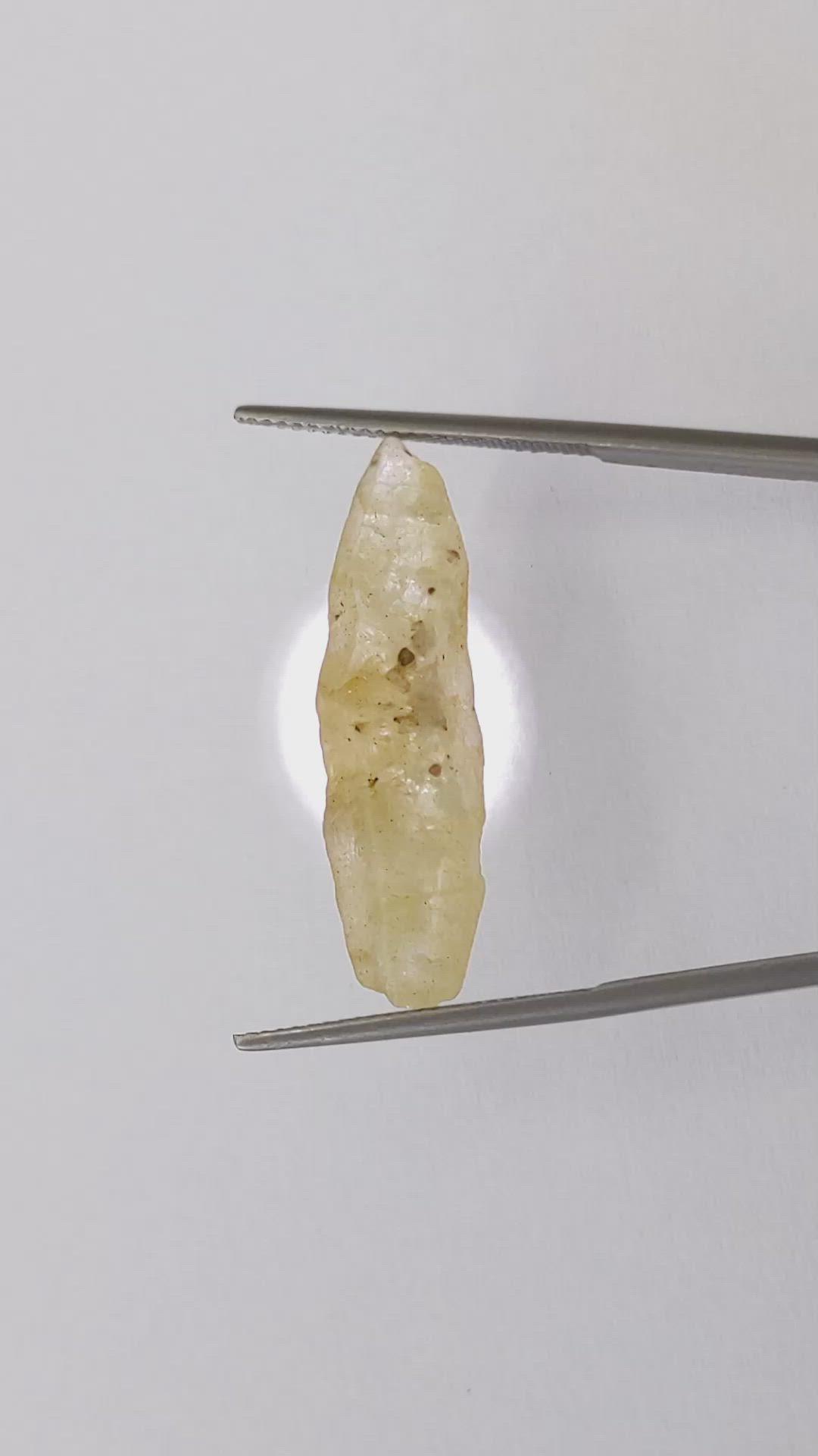 18.36 Ct. Yellow Rough Sapphire Crystal from Ceylon (Sri Lanka) Size Video