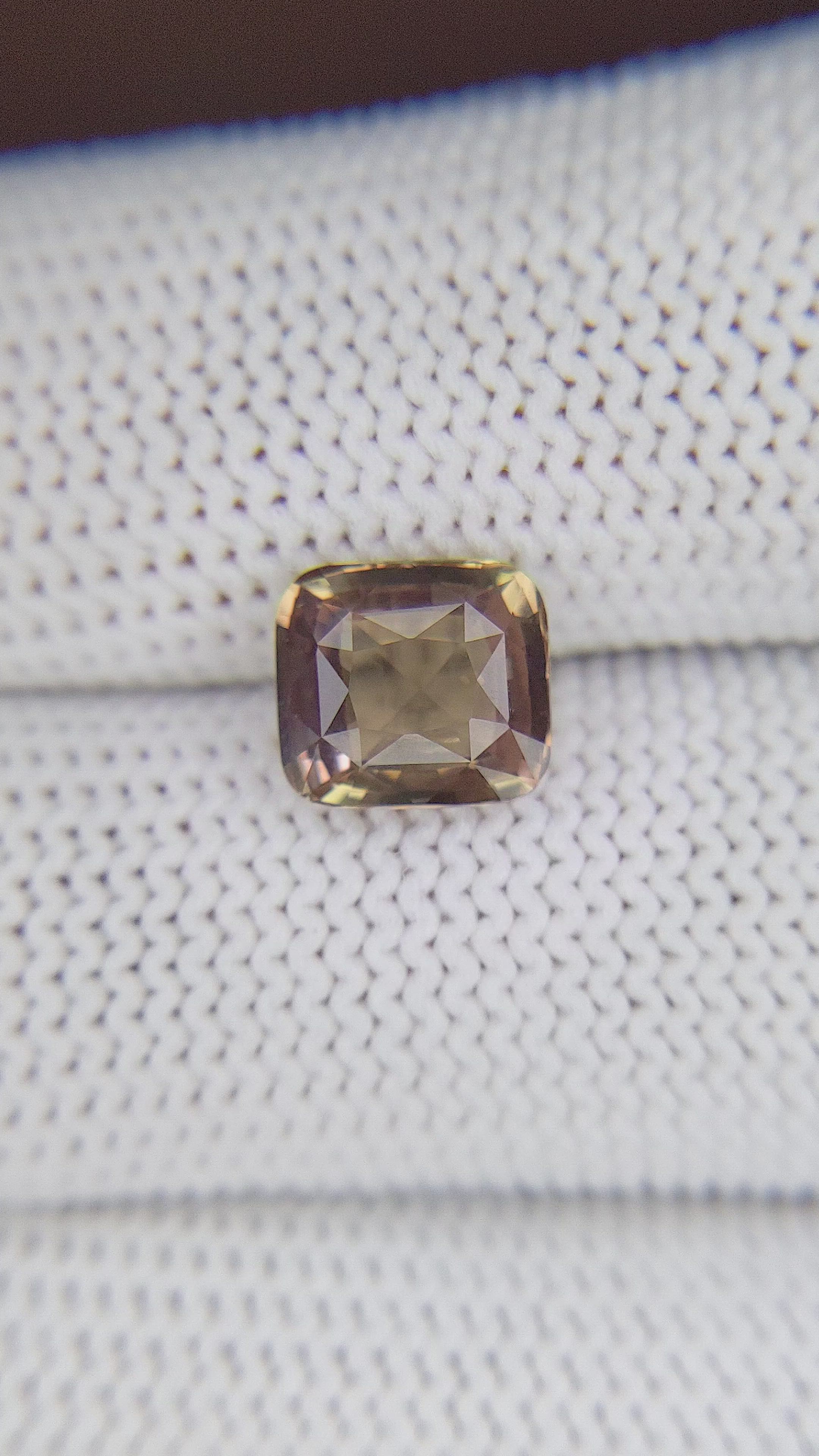 2.60 Ct. Pinkish Brown Sapphire from Ceylon (Sri Lanka) Size Video