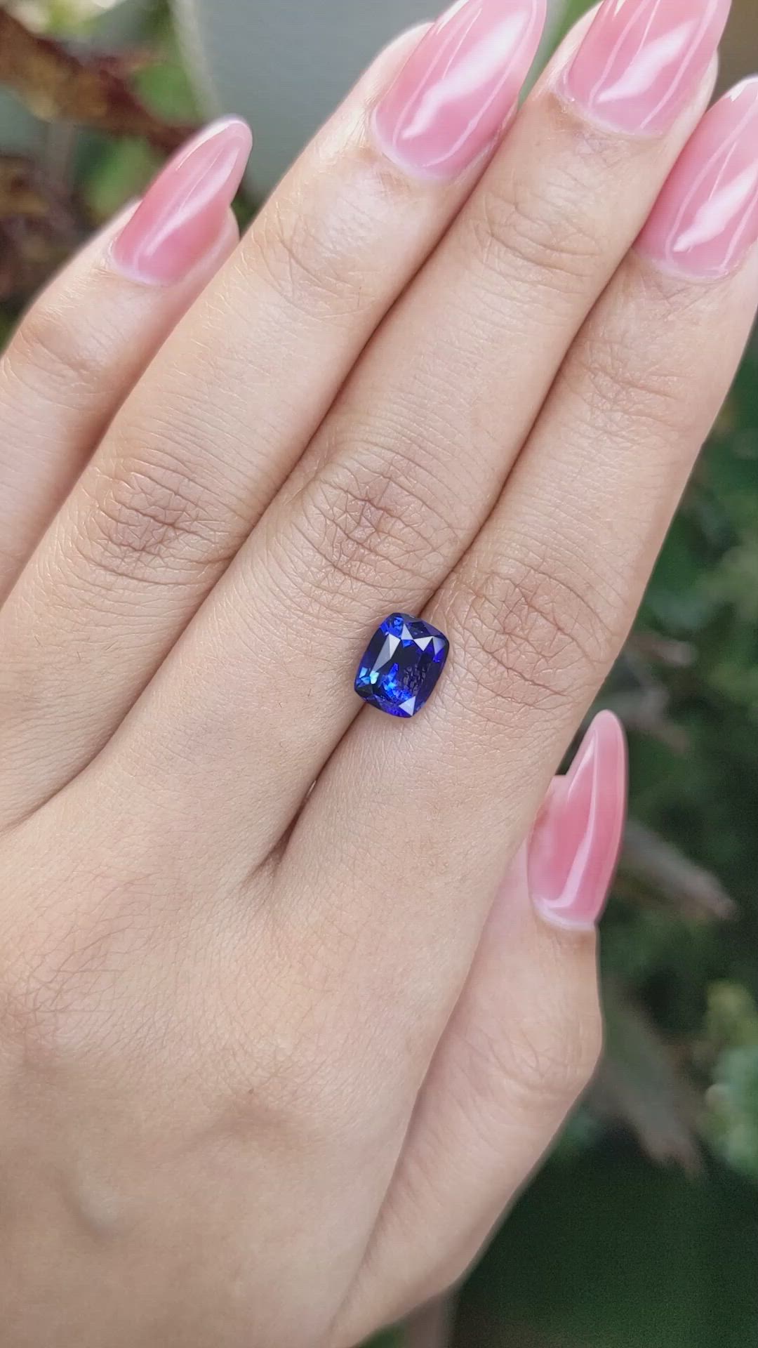 3.18 Ct. Blue Sapphire from Ceylon (Sri Lanka) Size Video