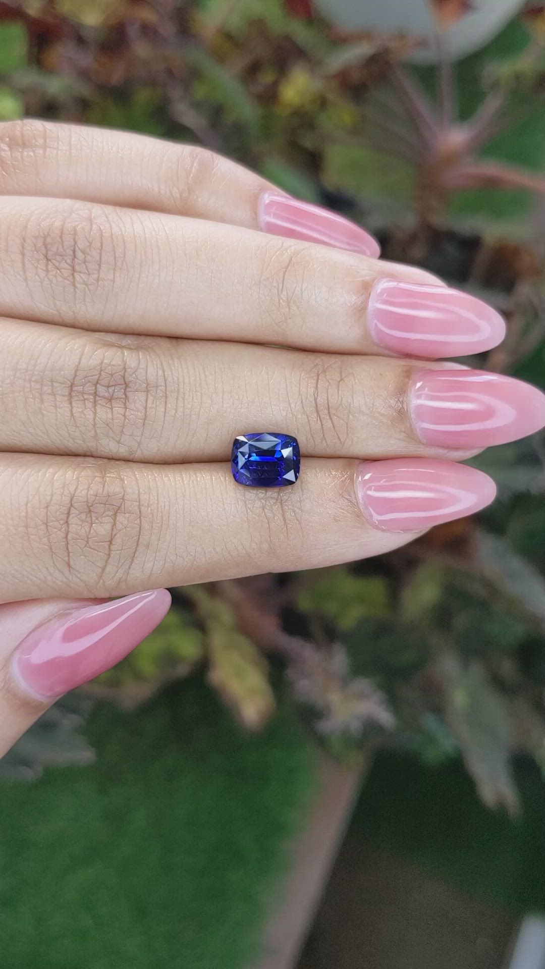 3.18 Ct. Blue Sapphire from Ceylon (Sri Lanka) Size Video