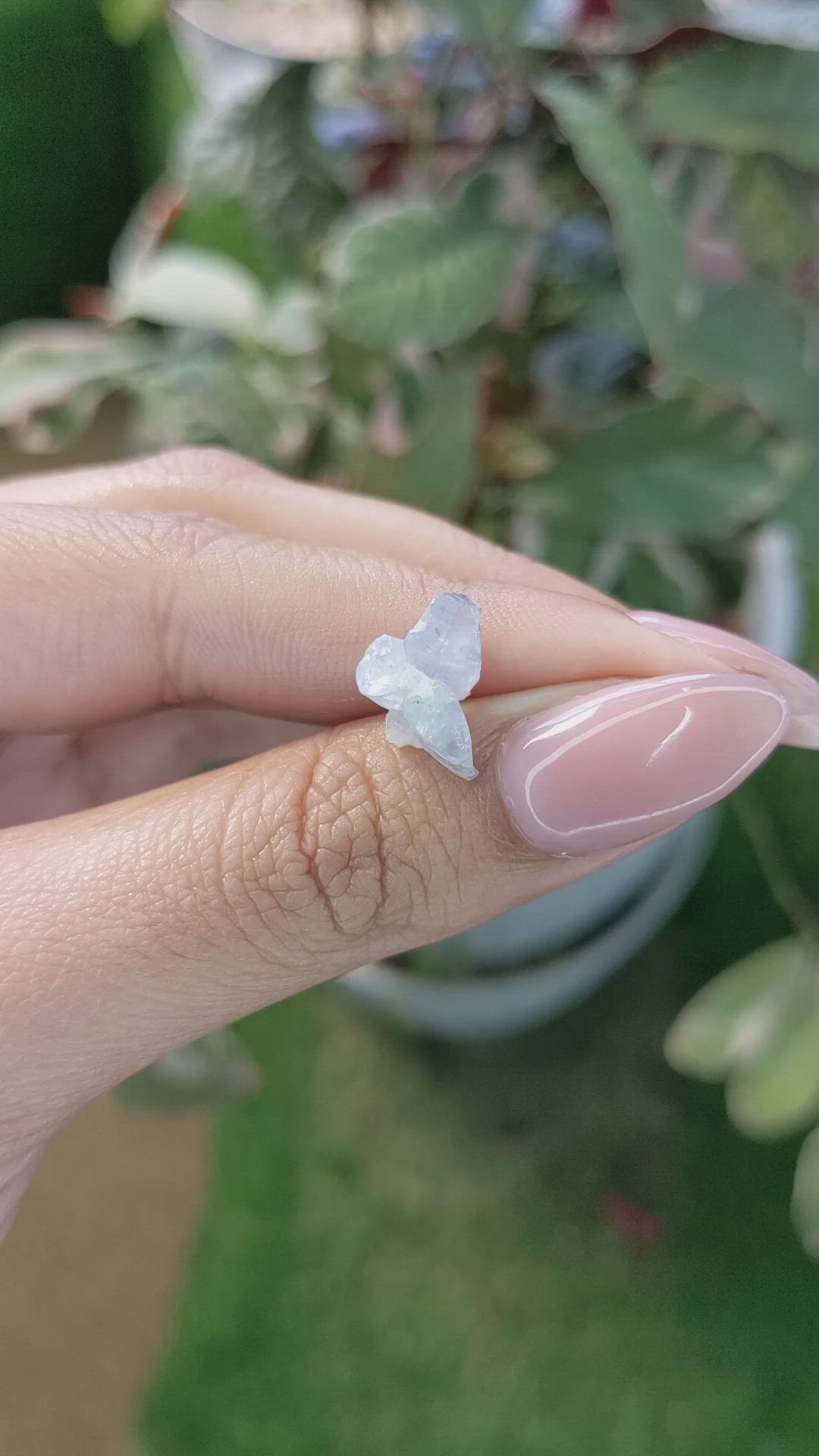 4.09 Ct. Blue Rough Sapphire Crystal from Ceylon (Sri Lanka) Size Video