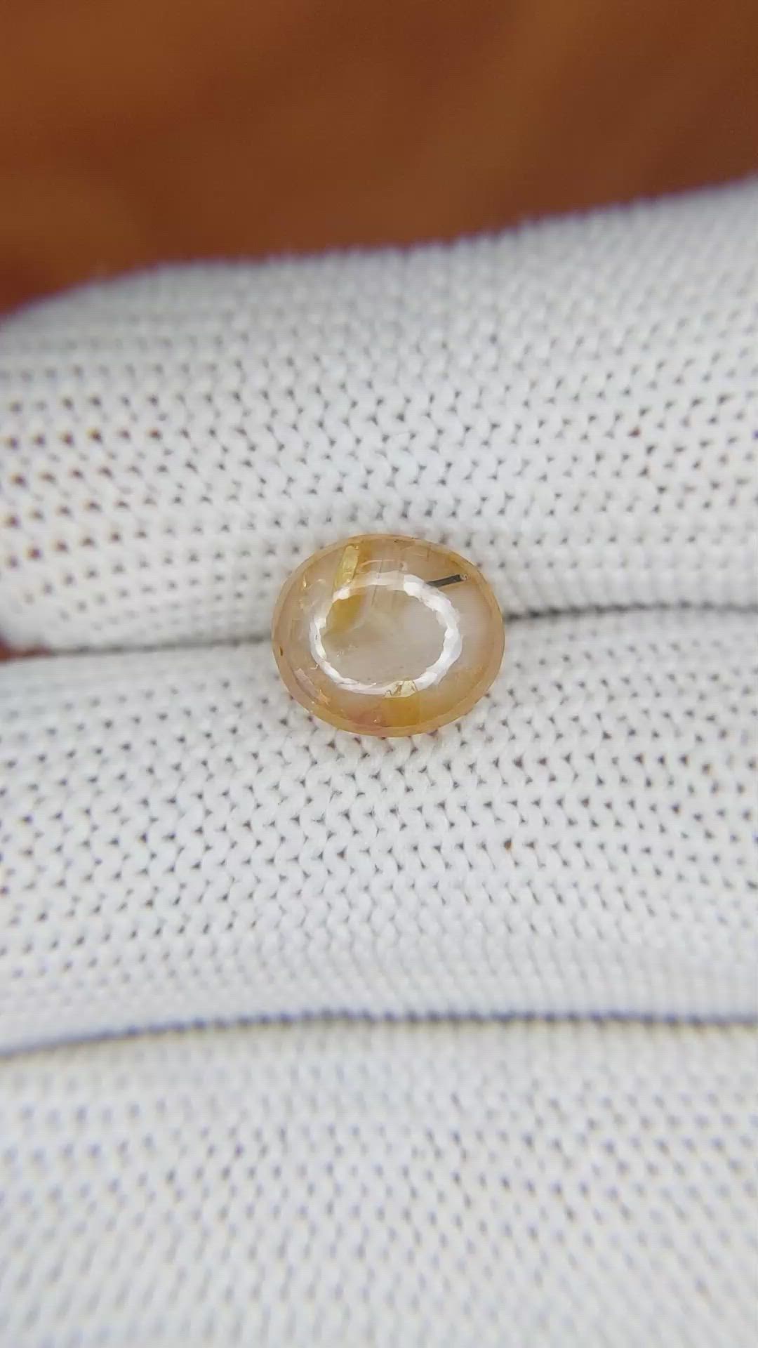 4.58 Ct. Bi Color Star Sapphire from Ceylon (Sri Lanka) Size Video