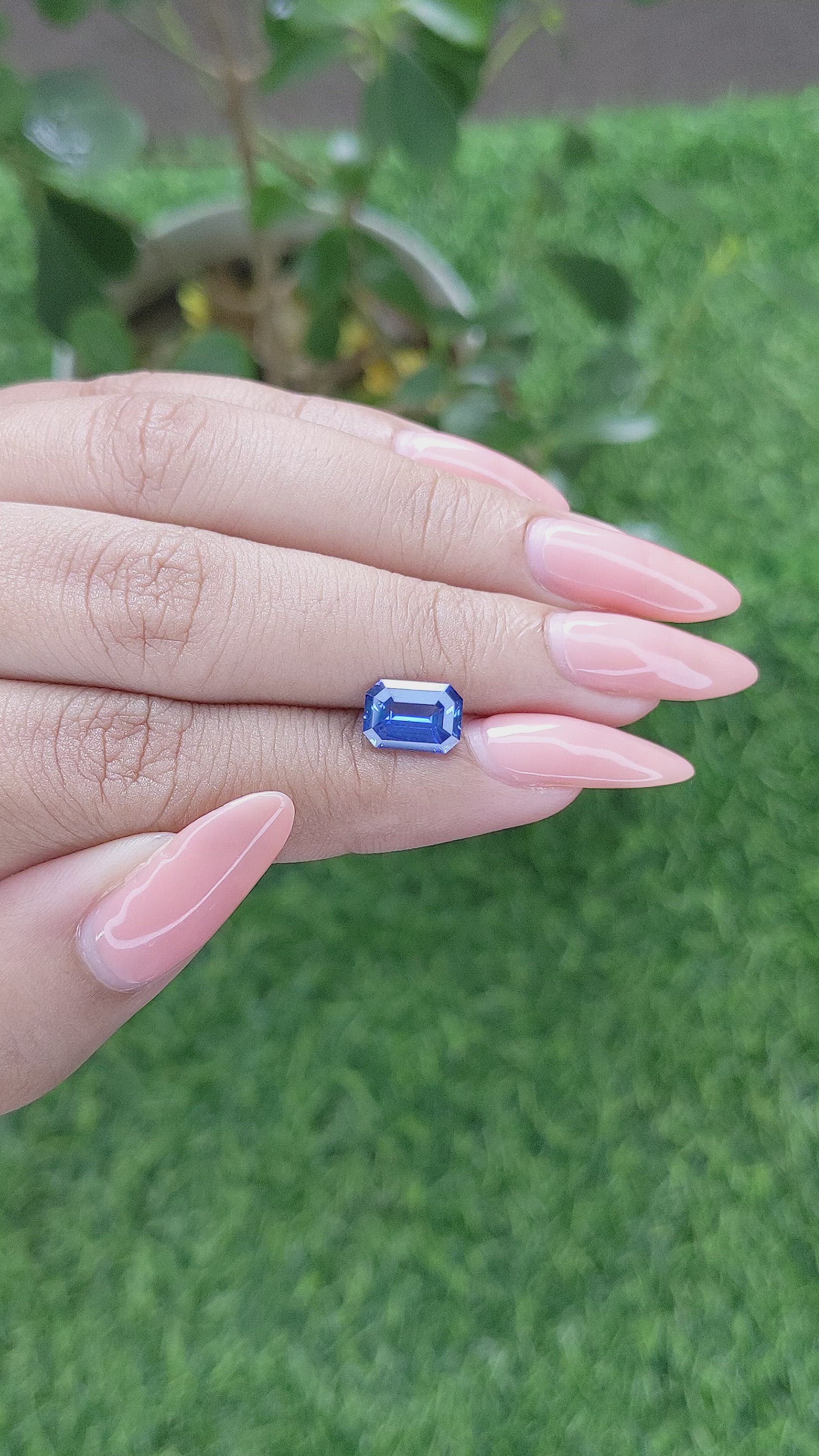 2.13 Ct. Blue Sapphire from Ceylon (Sri Lanka) Size Video