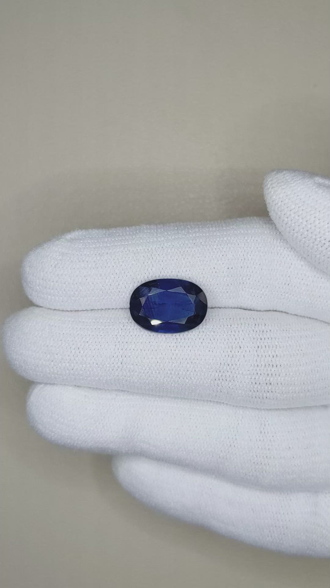 4.92 Ct. Blue Sapphire from Thailand Size Video