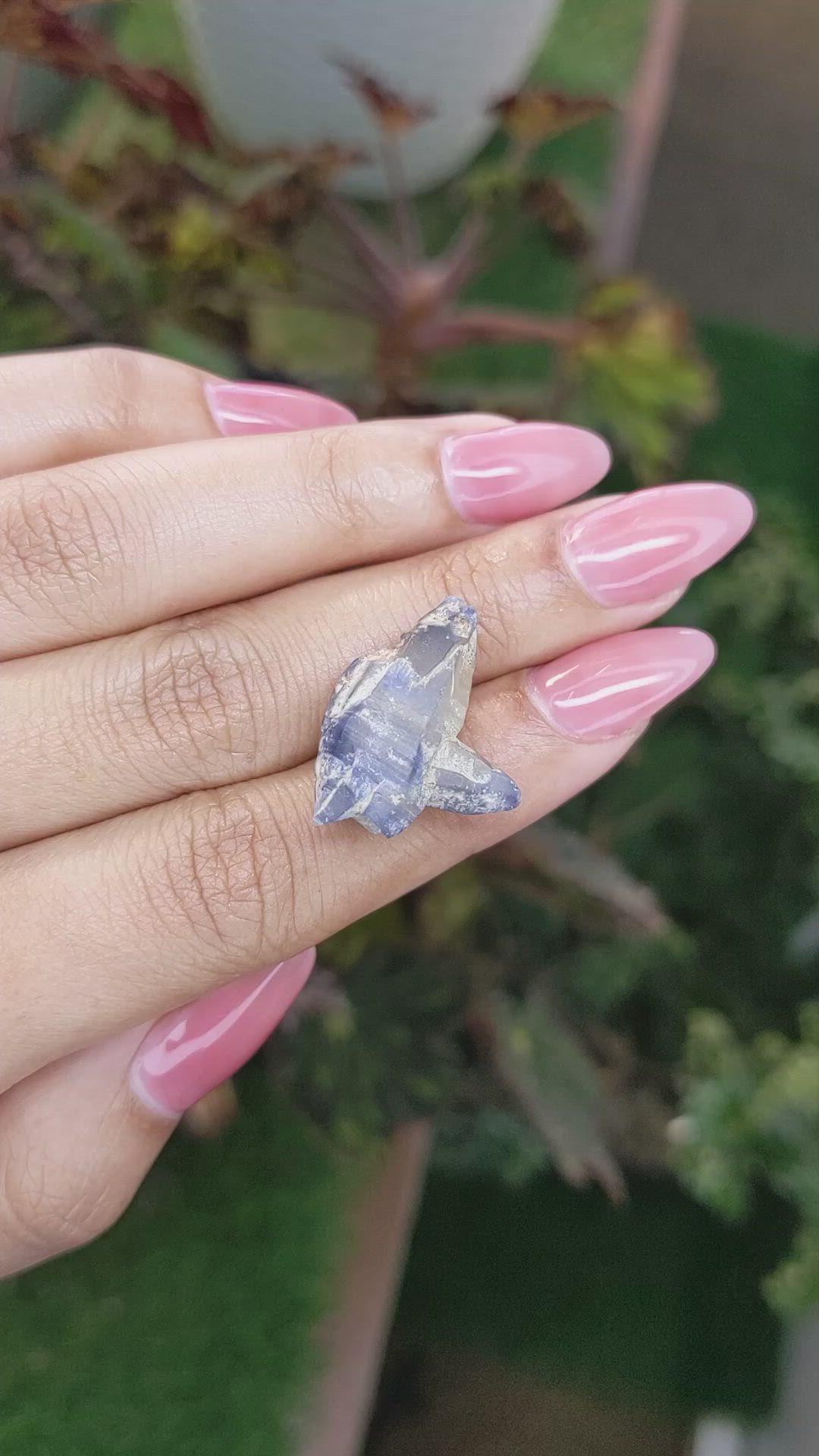 24.75 Ct. Blue Sapphire Crystal from Ceylon (Sri Lanka) Size Video