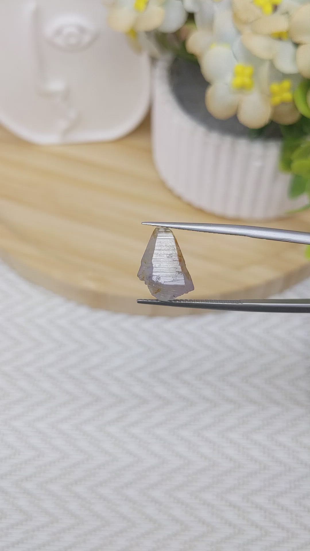 7.70 Ct. Blue Sapphire Crystal from Ceylon (Sri Lanka) Size Video