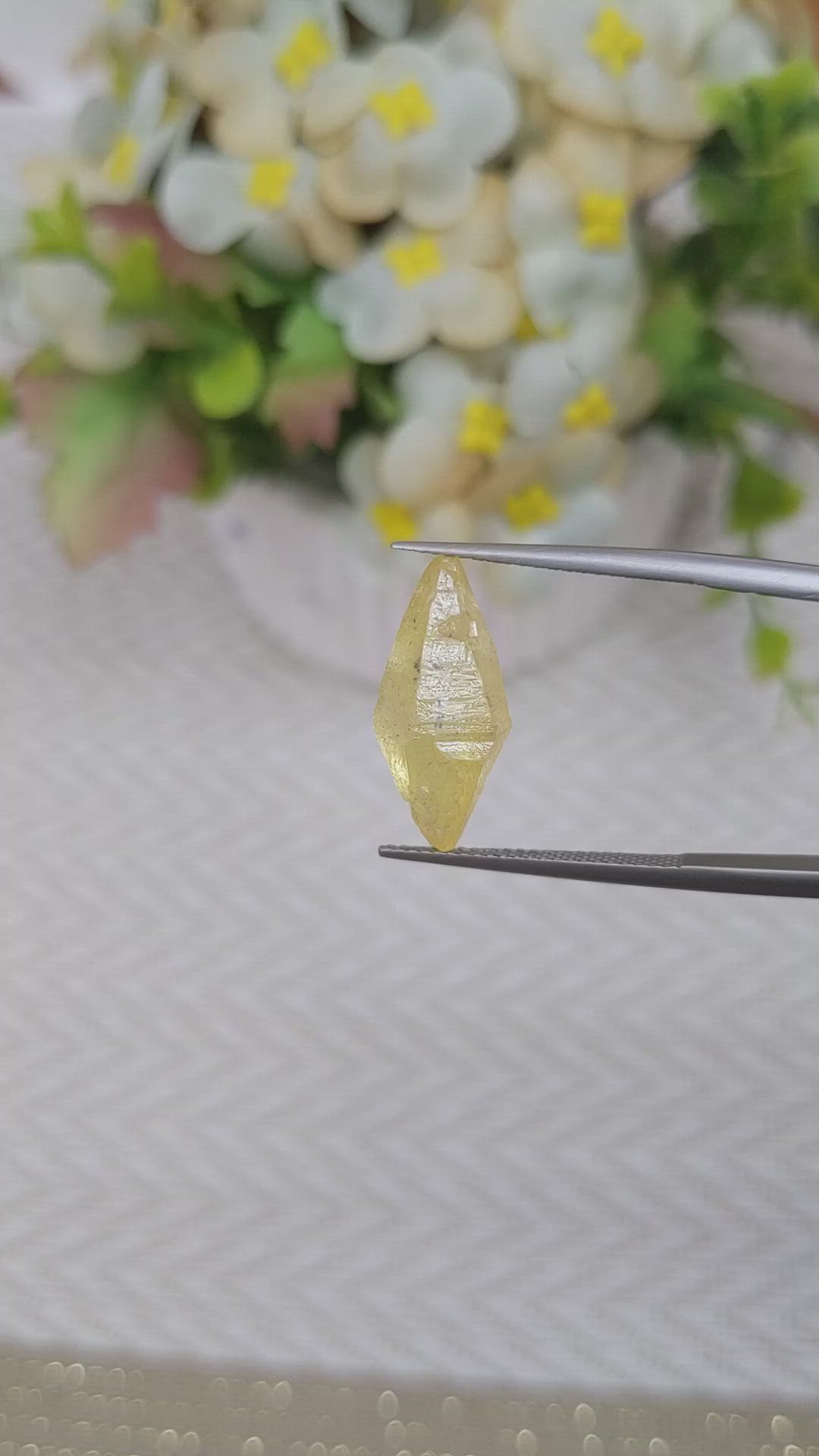 8.85 Ct. Yellow Rough Sapphire Crystal from Ceylon (Sri Lanka) Size Video