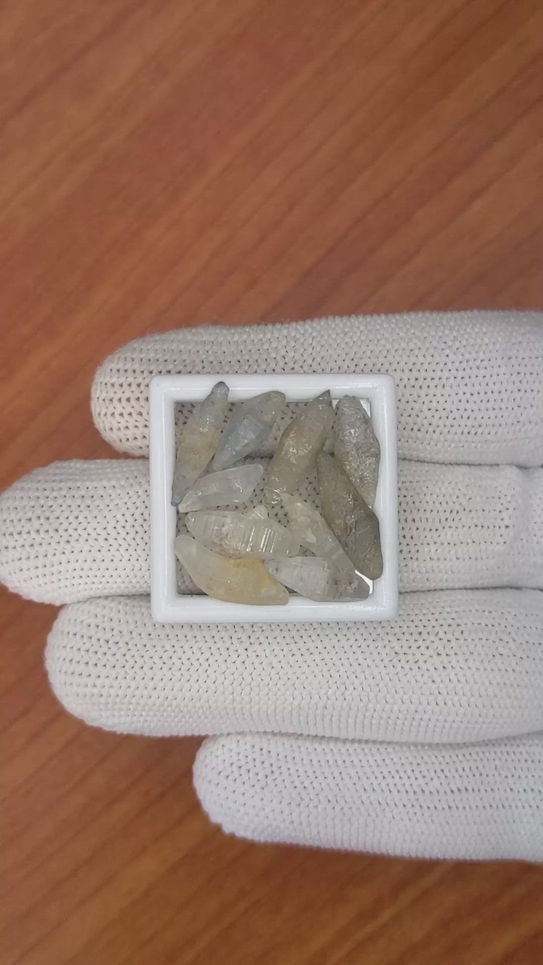 17.92 Ct. Multi Color Rough Sapphire from Ceylon (Sri Lanka) Size Video