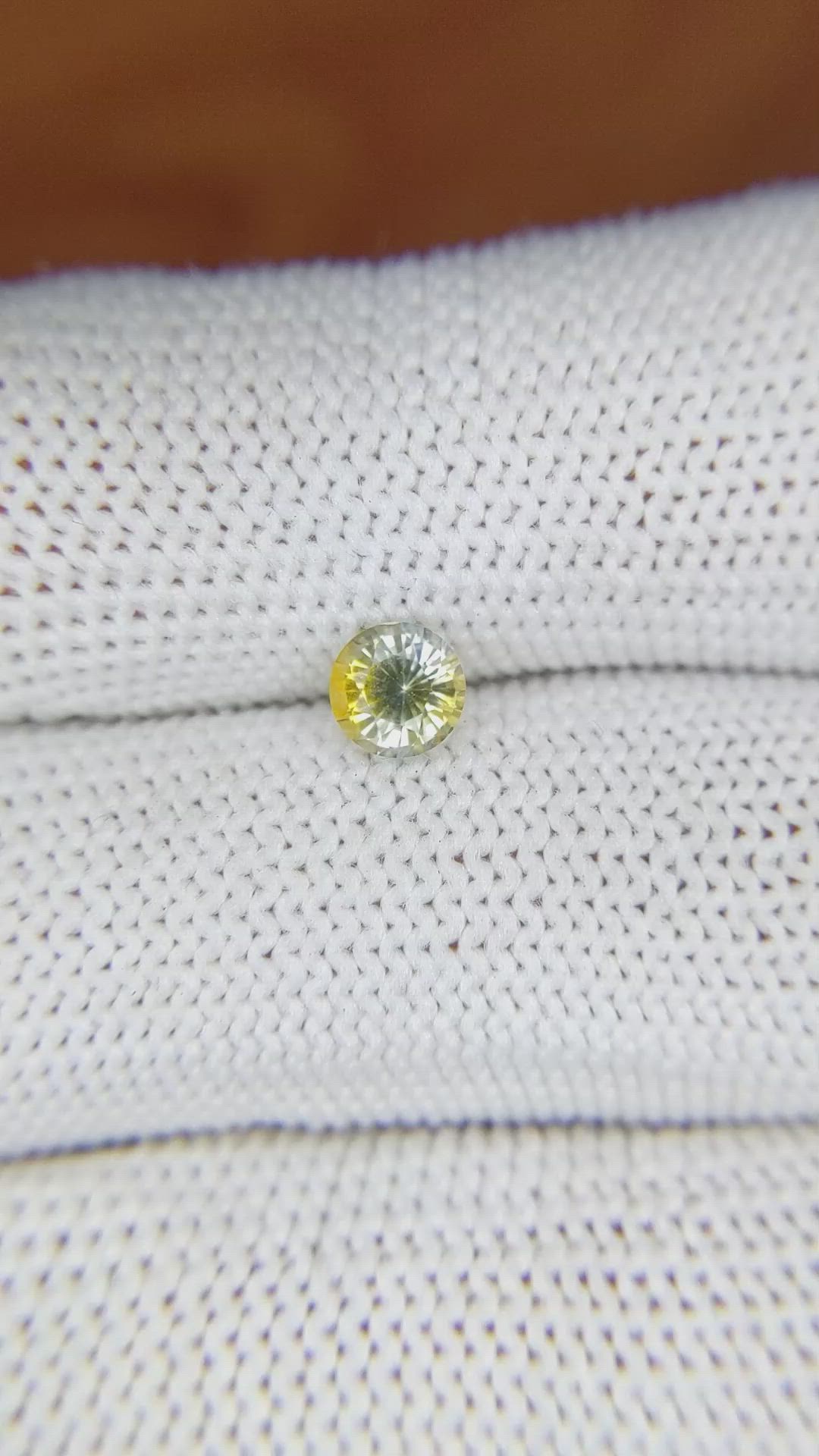 0.71 Ct. Bi Color Sapphire from Ceylon (Sri Lanka) Size Video