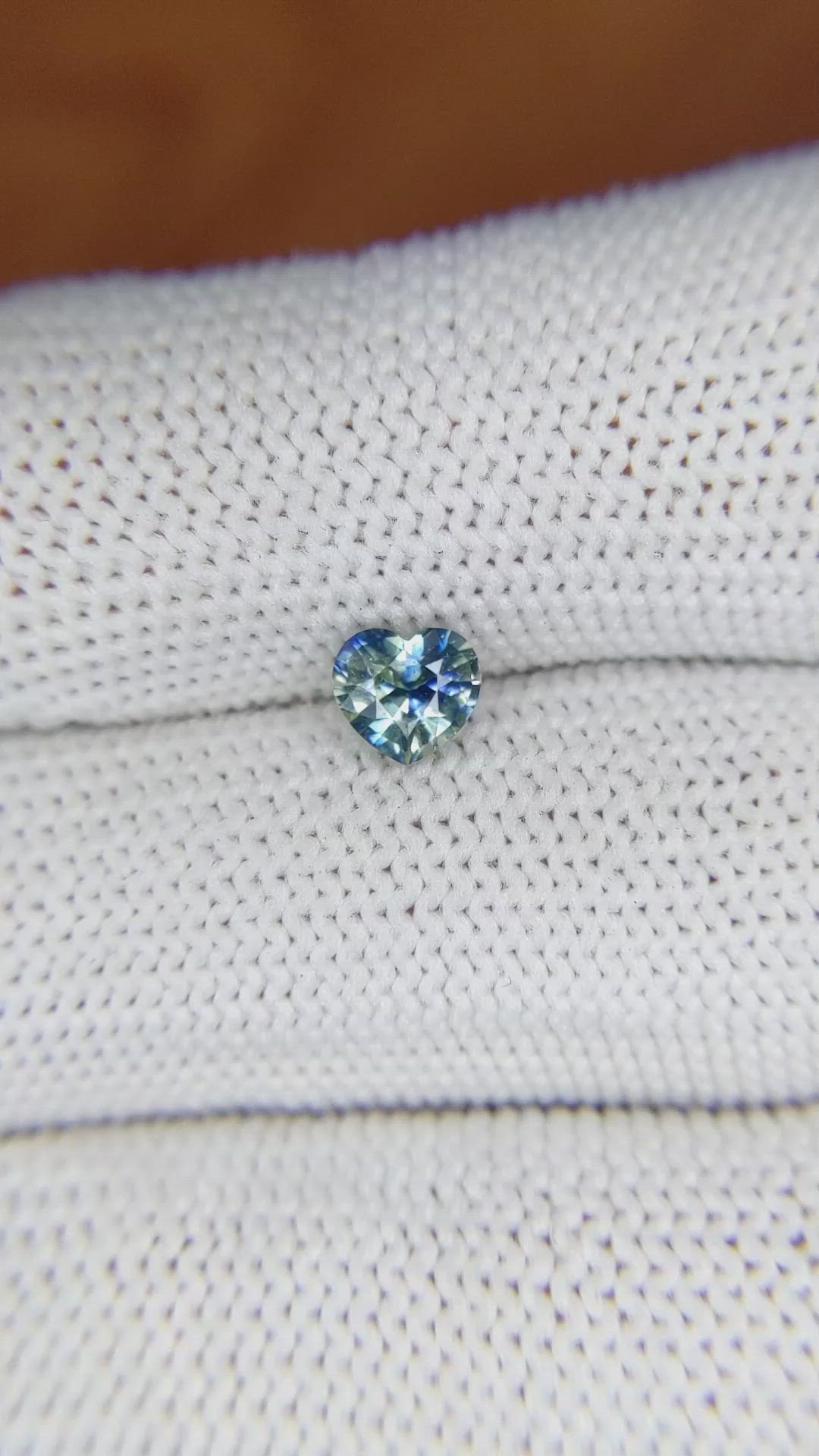 0.74 Ct. Bi Color Sapphire from Ceylon (Sri Lanka) Size Video