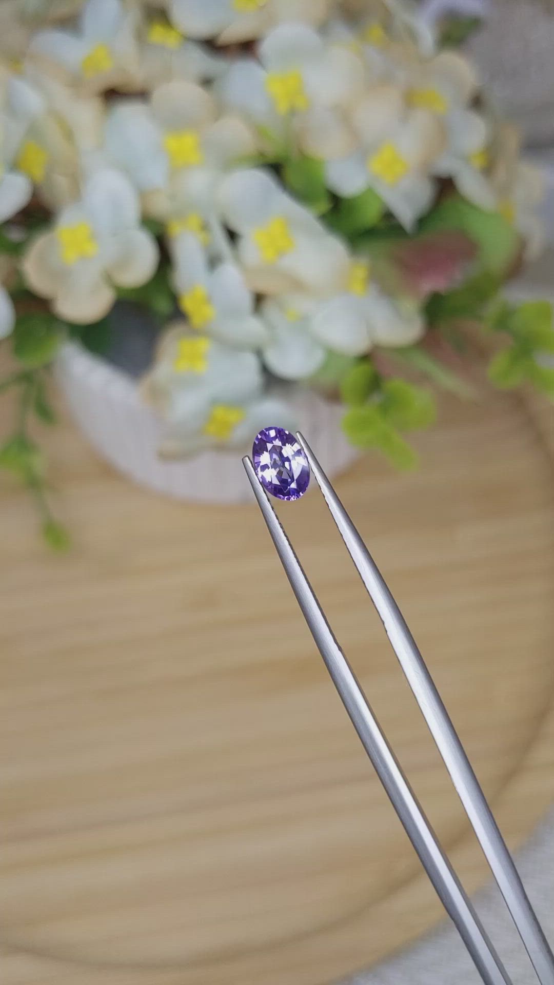 1.18 Ct. Pinkish Purple Sapphire from Ceylon (Sri Lanka) Size Video