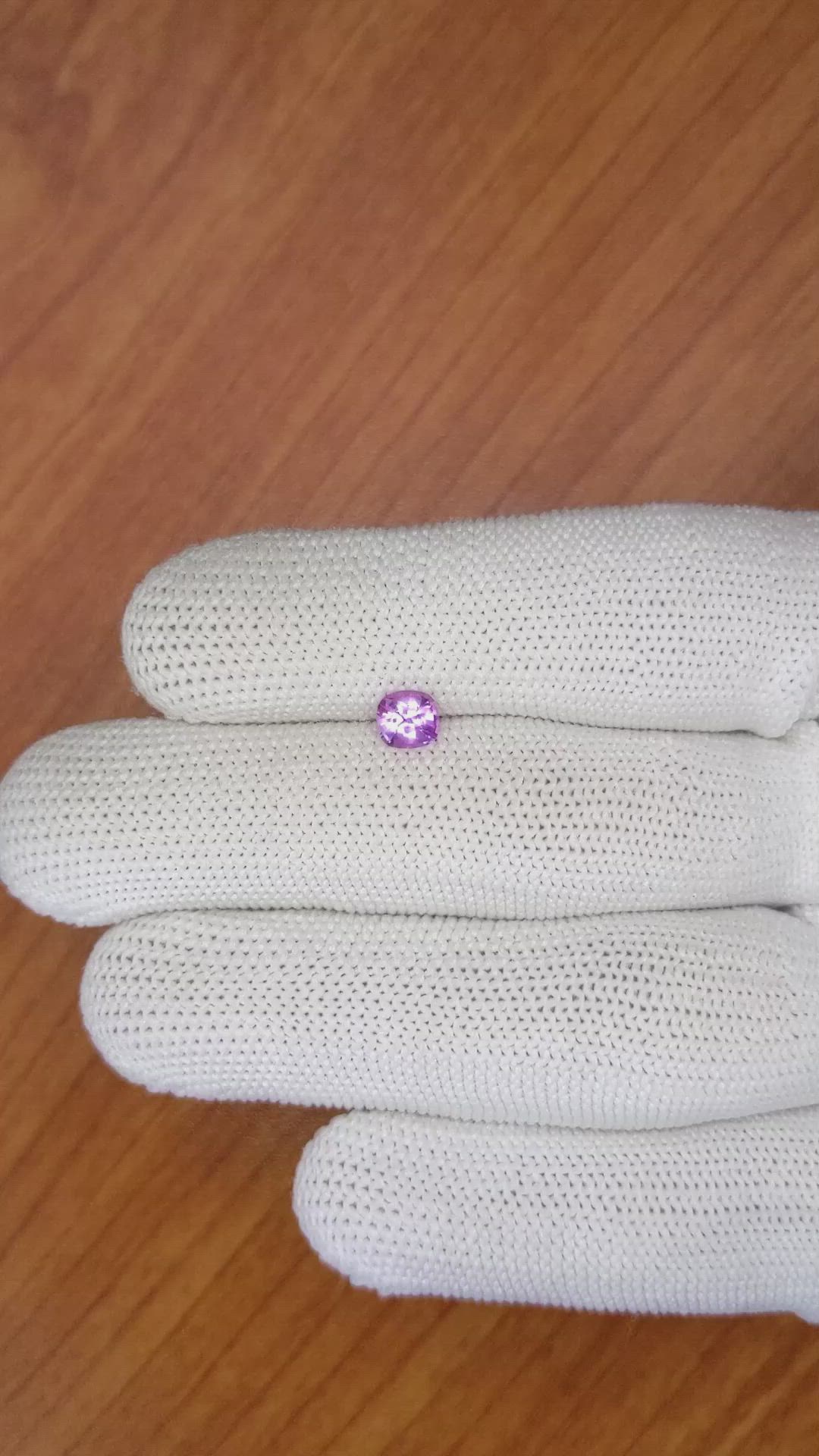 0.69 Ct. Pinkish Purple Sapphire from Ceylon (Sri Lanka) Size Video