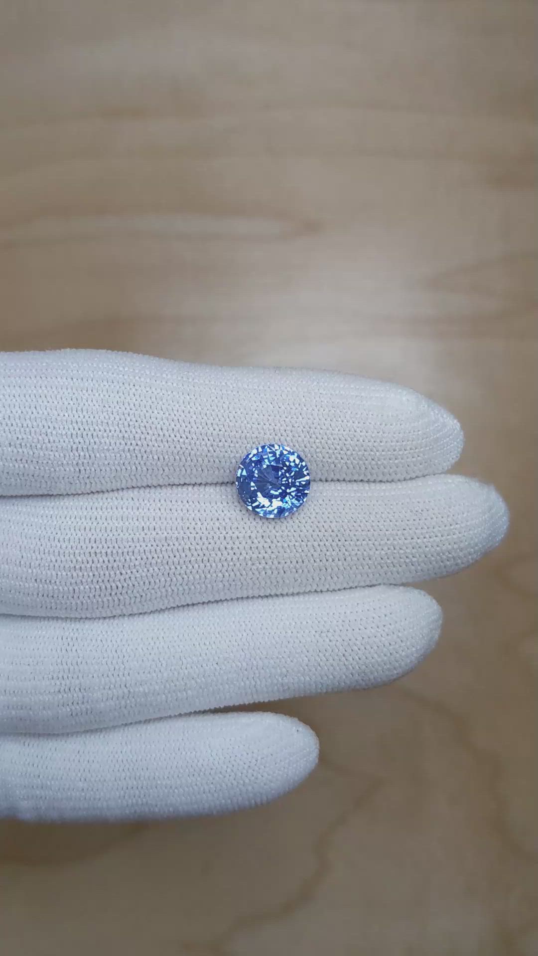 5.04 Ct. Blue Sapphire from Ceylon (Sri Lanka) Size Video