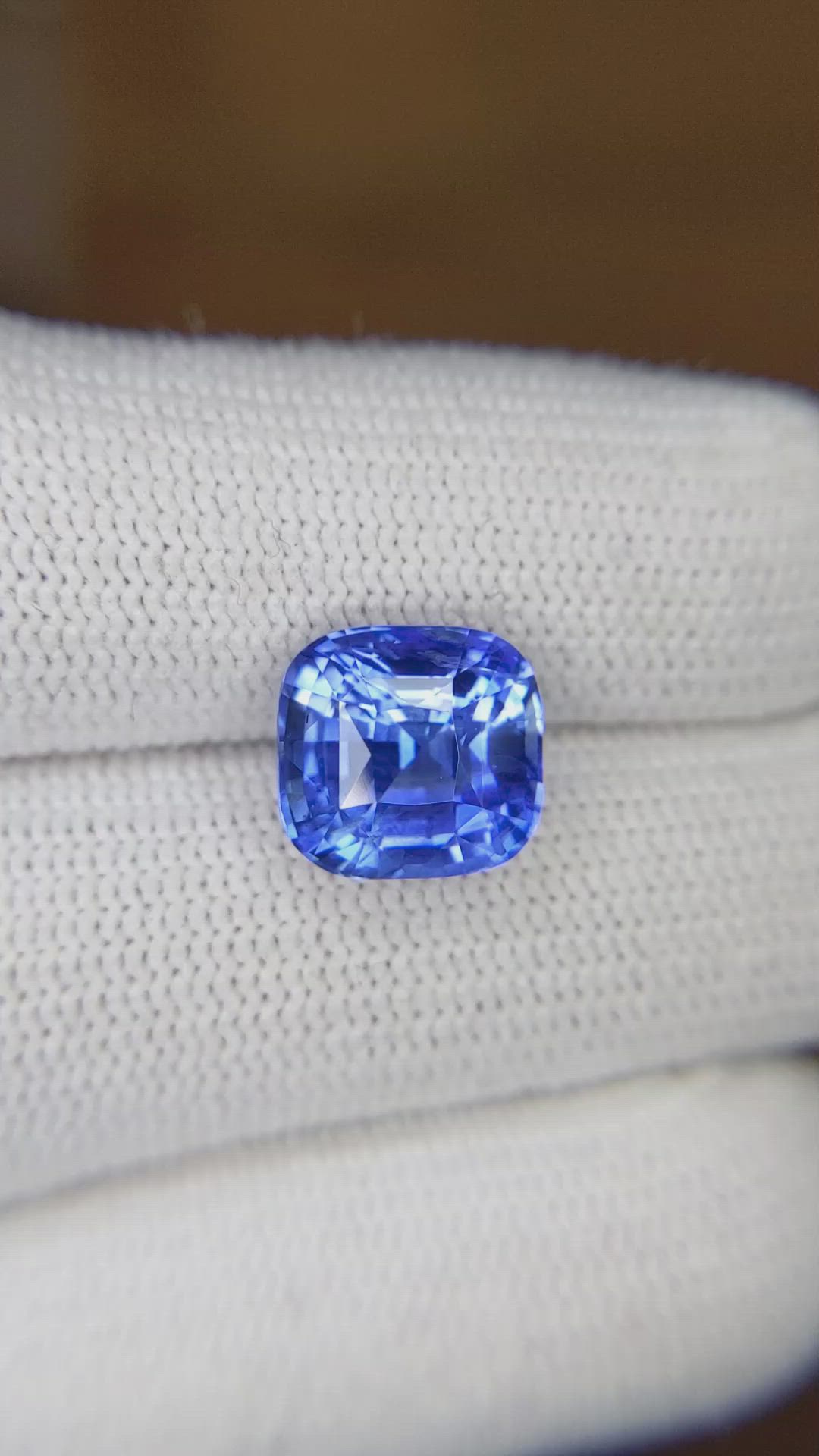 6.06 Ct. Blue Sapphire from Ceylon (Sri Lanka) Size Video