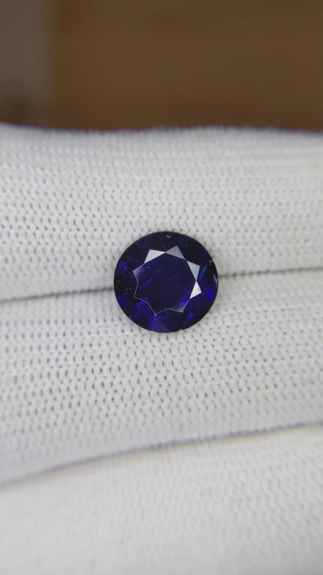 3.21 Ct. Blue Sapphire from Burma (Myanmar) Size Video