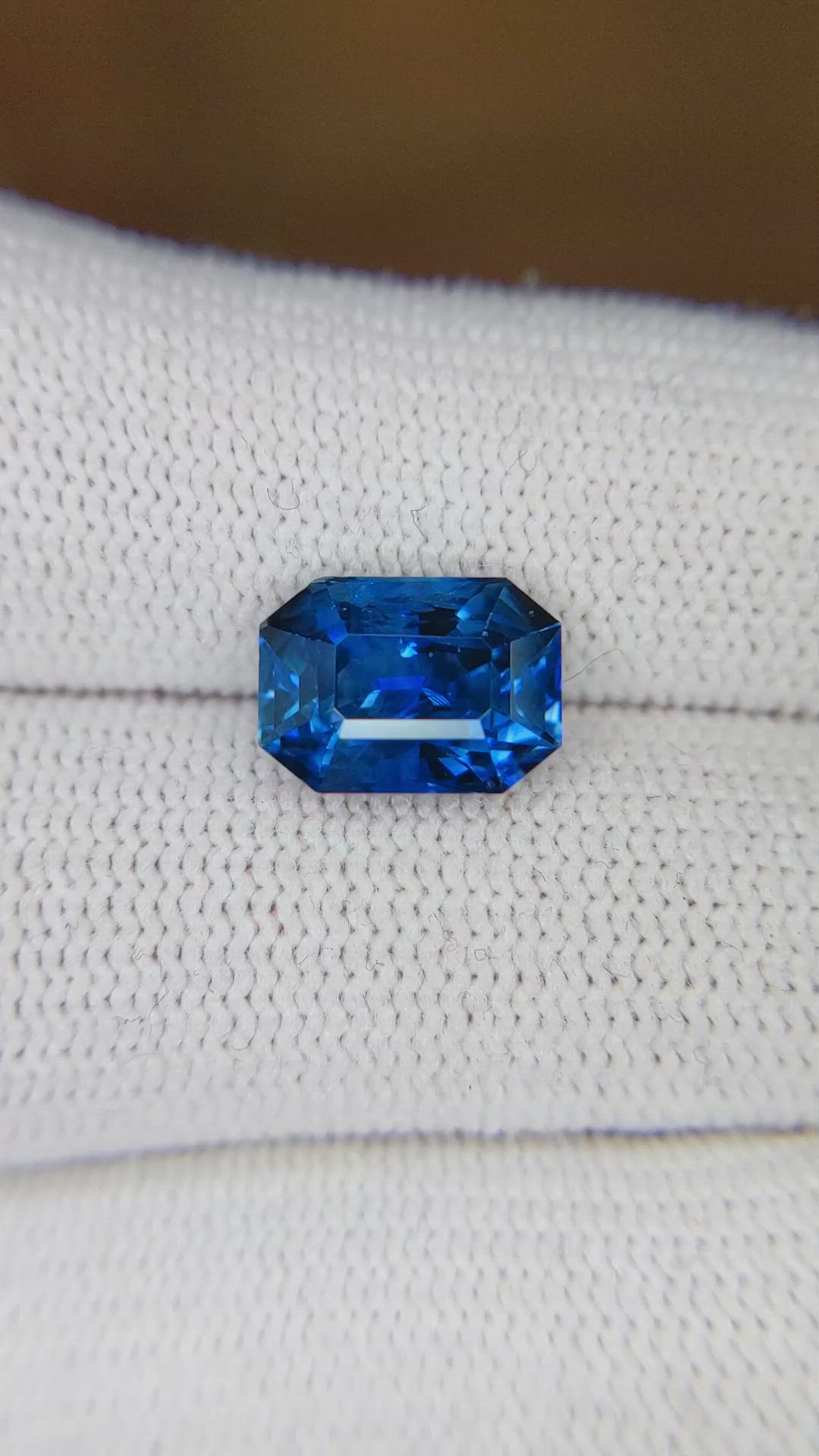 4.09 Ct. Blue Sapphire from Madagascar Size Video