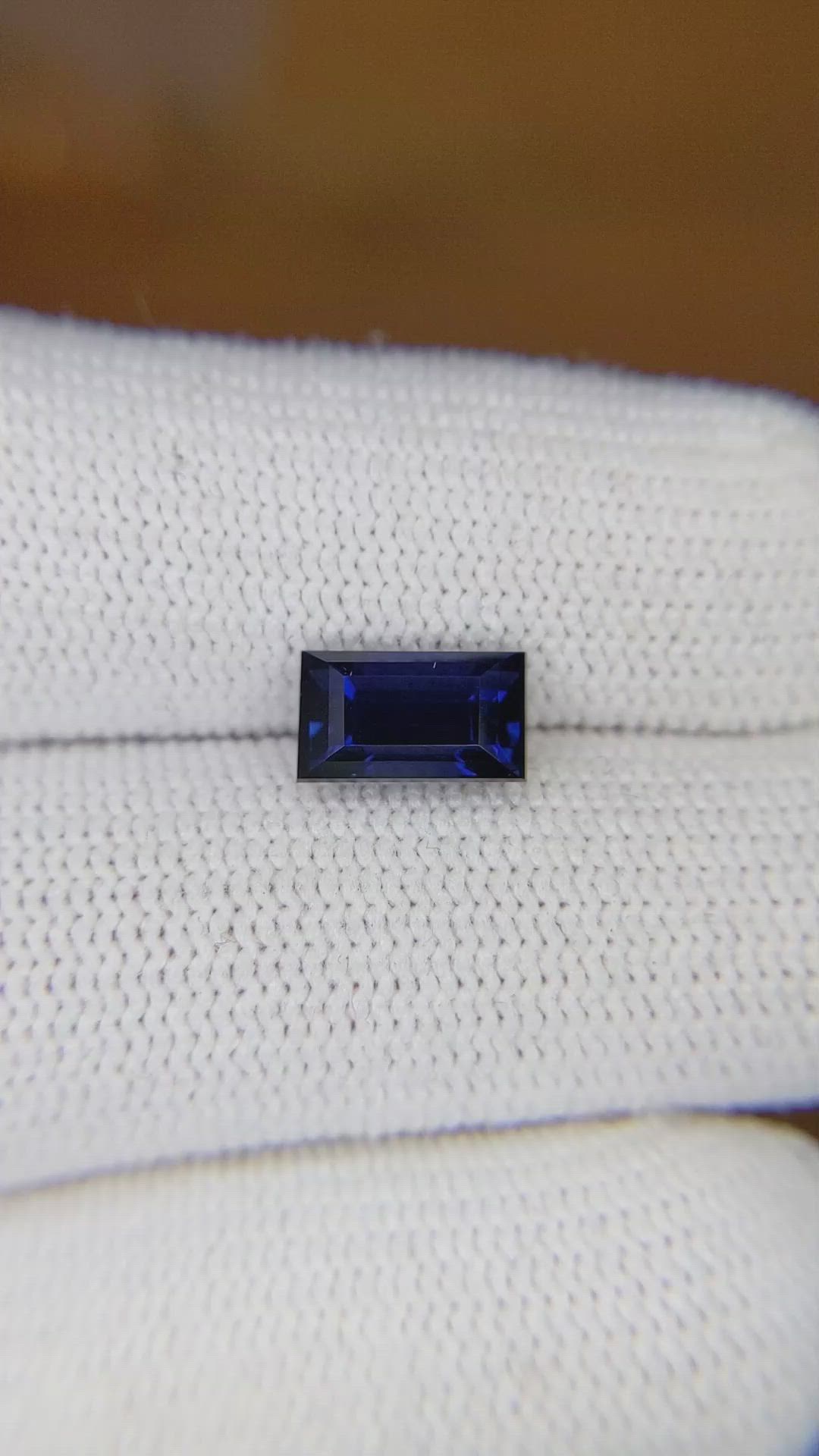 2.22 Ct. Blue Sapphire from Ceylon (Sri Lanka) Size Video