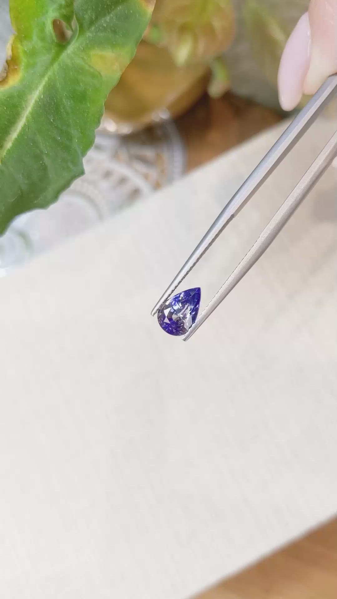 1.84 Ct. Bi Color Sapphire from Ceylon (Sri Lanka) Size Video