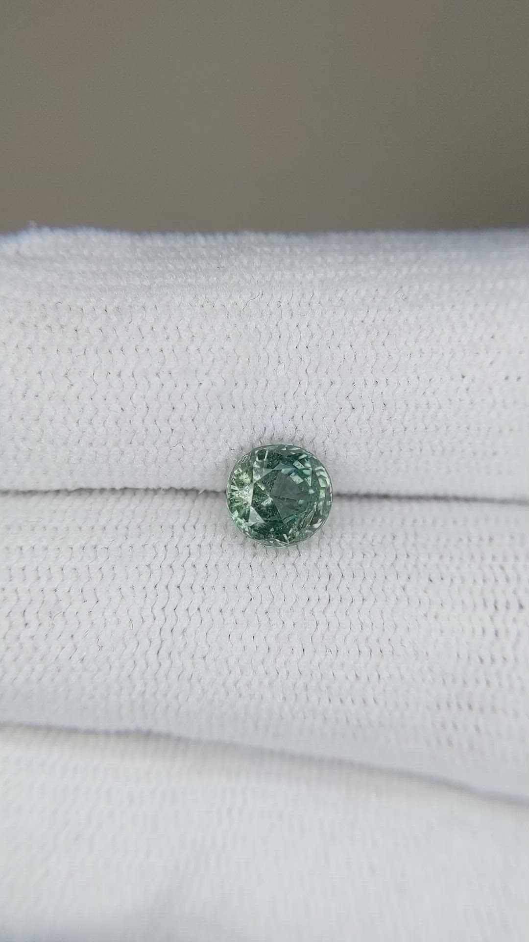 1.25 Ct. Green Sapphire from Ceylon (Sri Lanka) Size Video